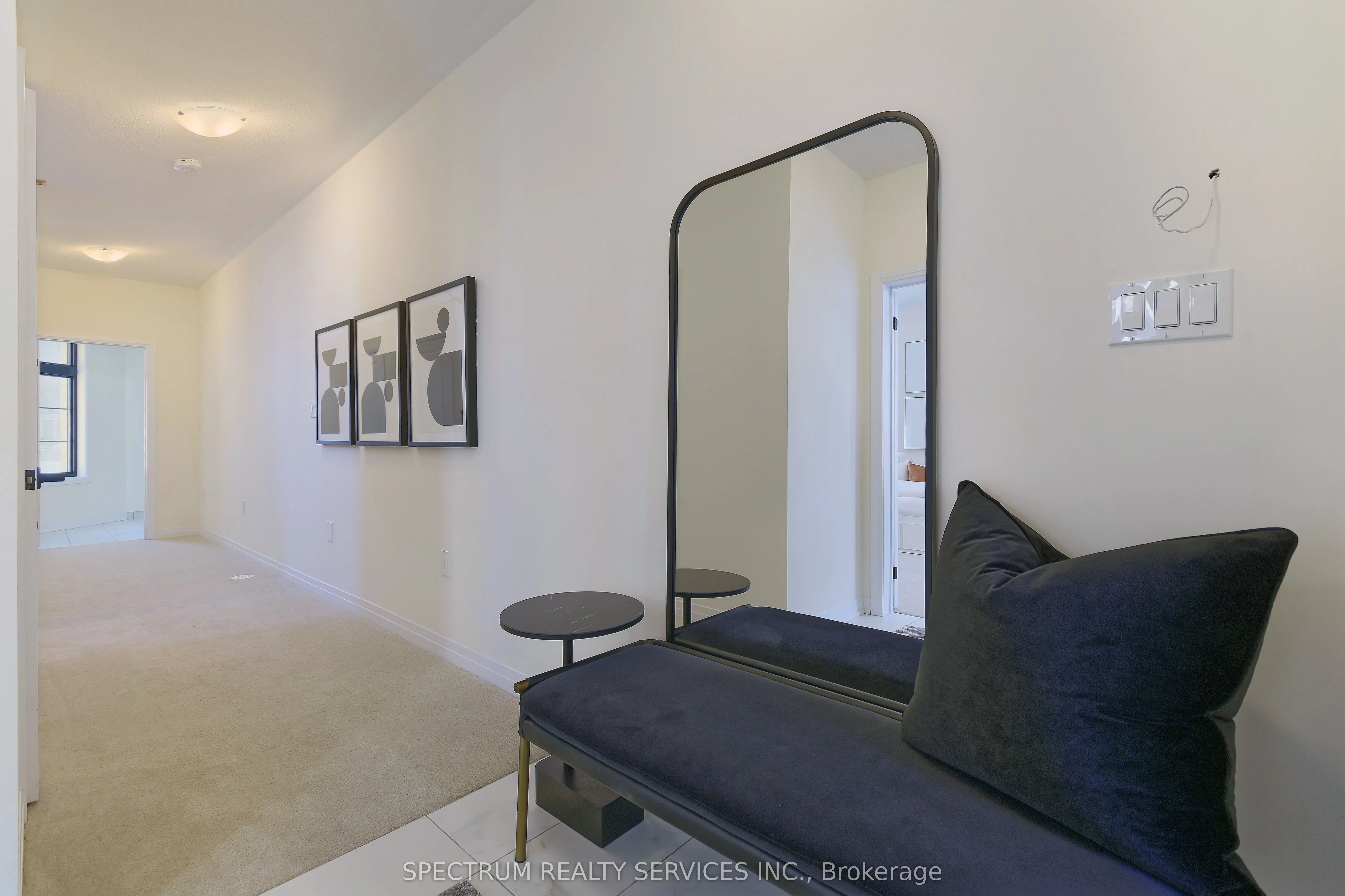 155 De La Roche Drive
