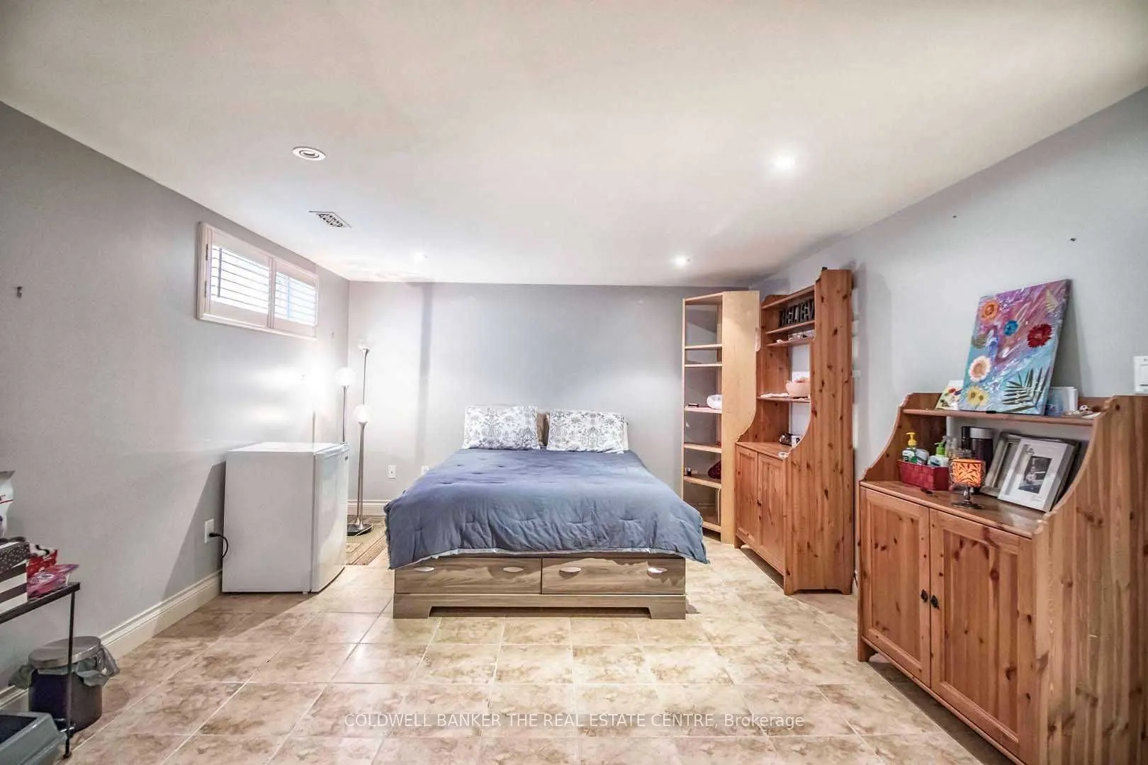 4 Orlon Crescent