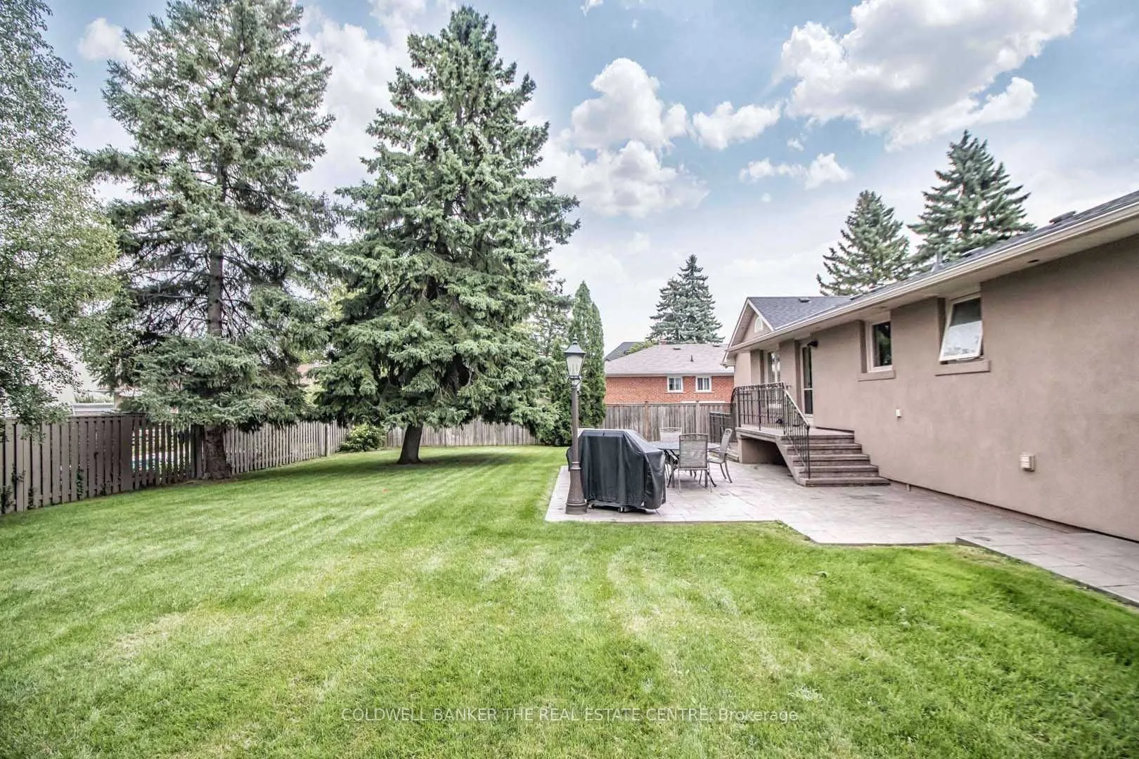 4 Orlon Crescent