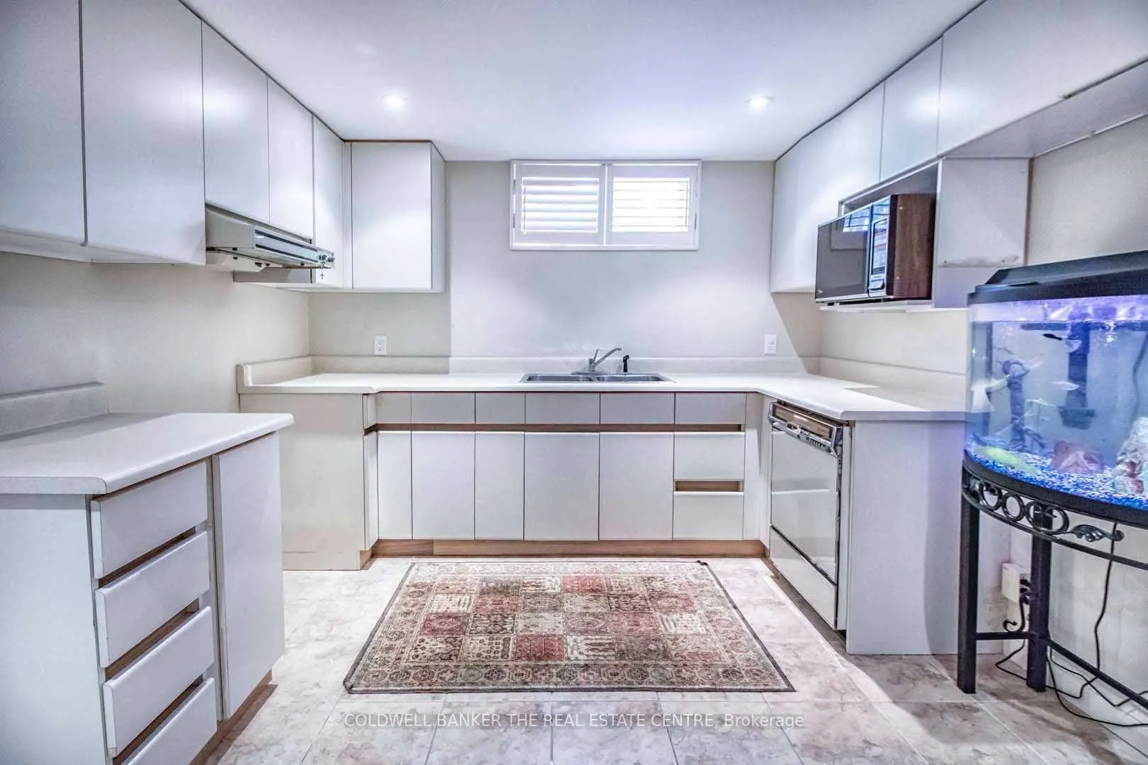 4 Orlon Crescent