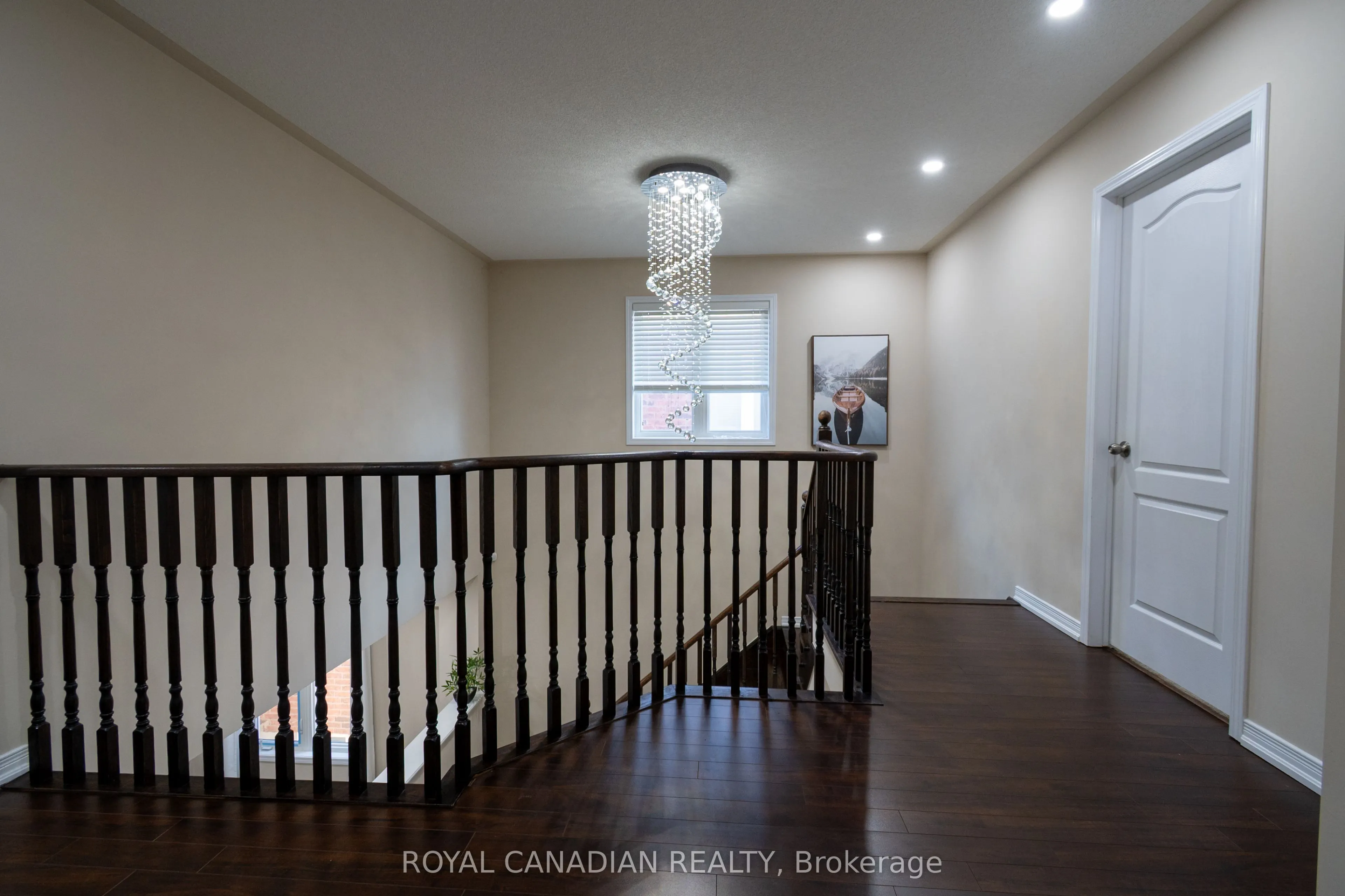 213 Richardson Crescent