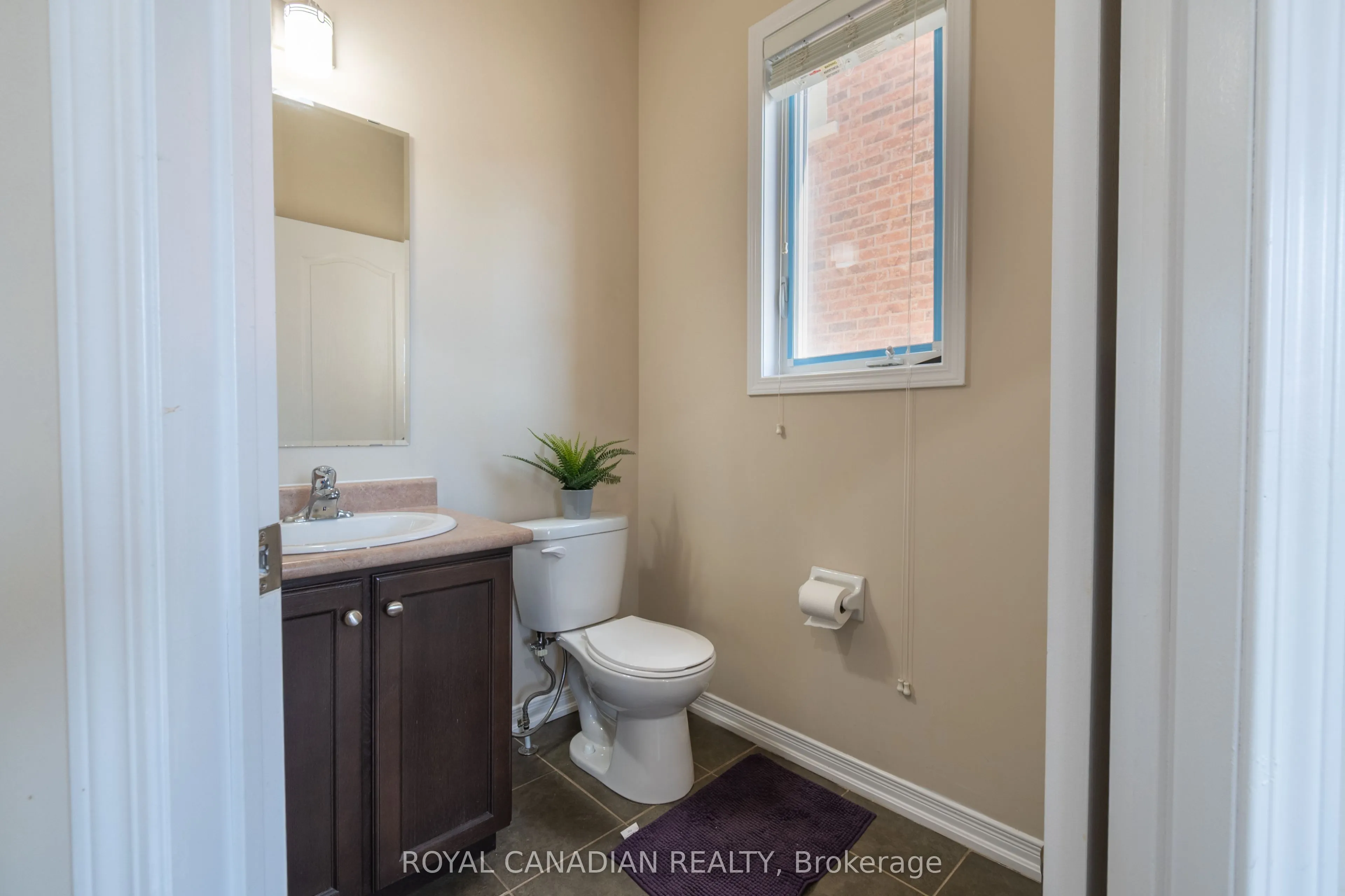 213 Richardson Crescent