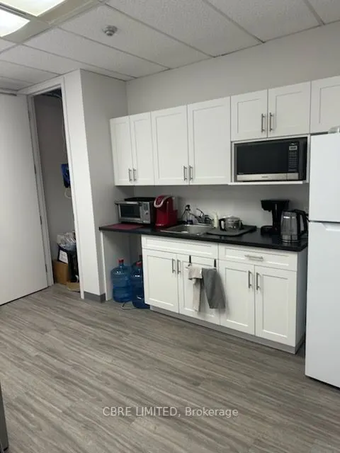 60 Renfrew Drive, #200