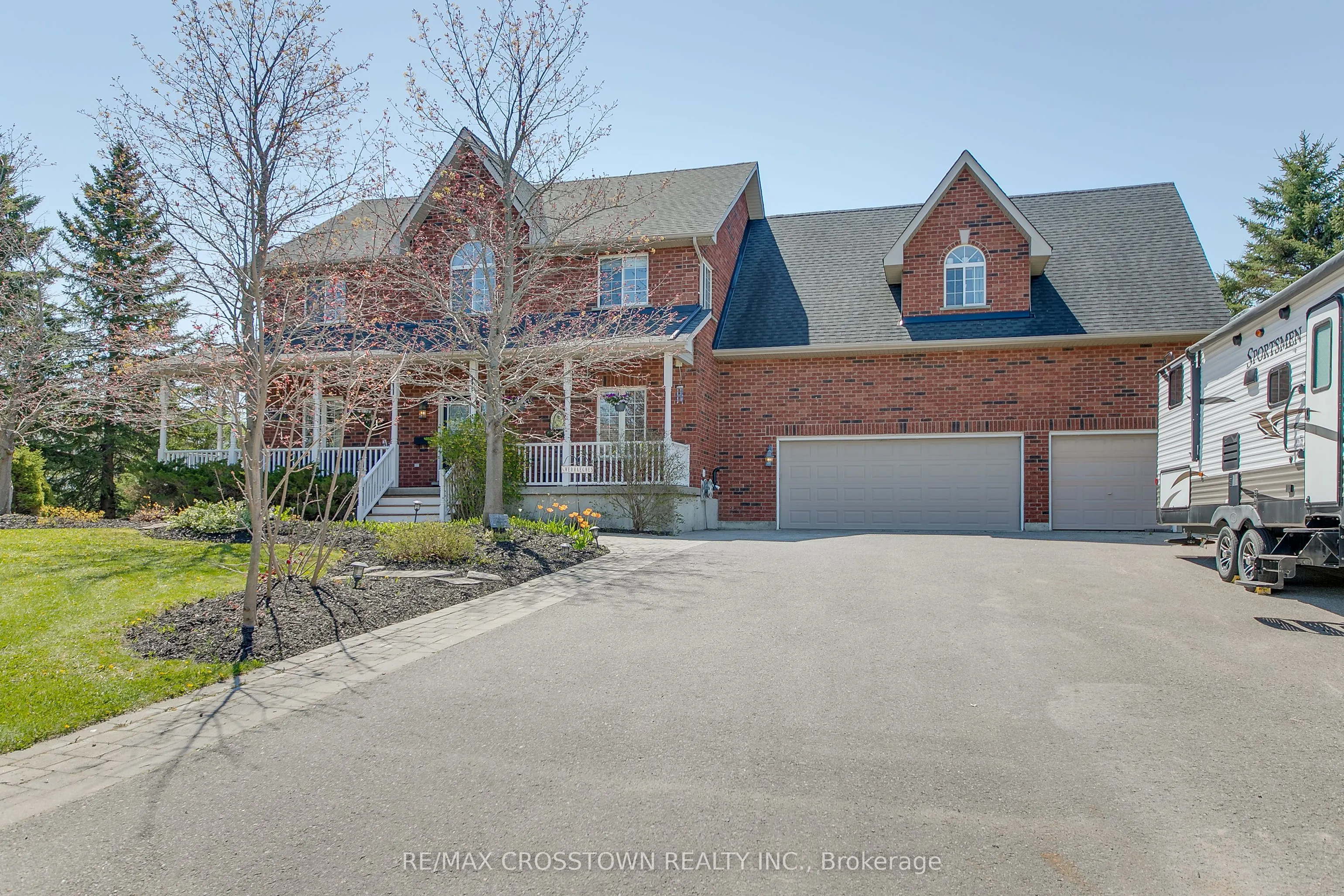 2 Evergreen Lane