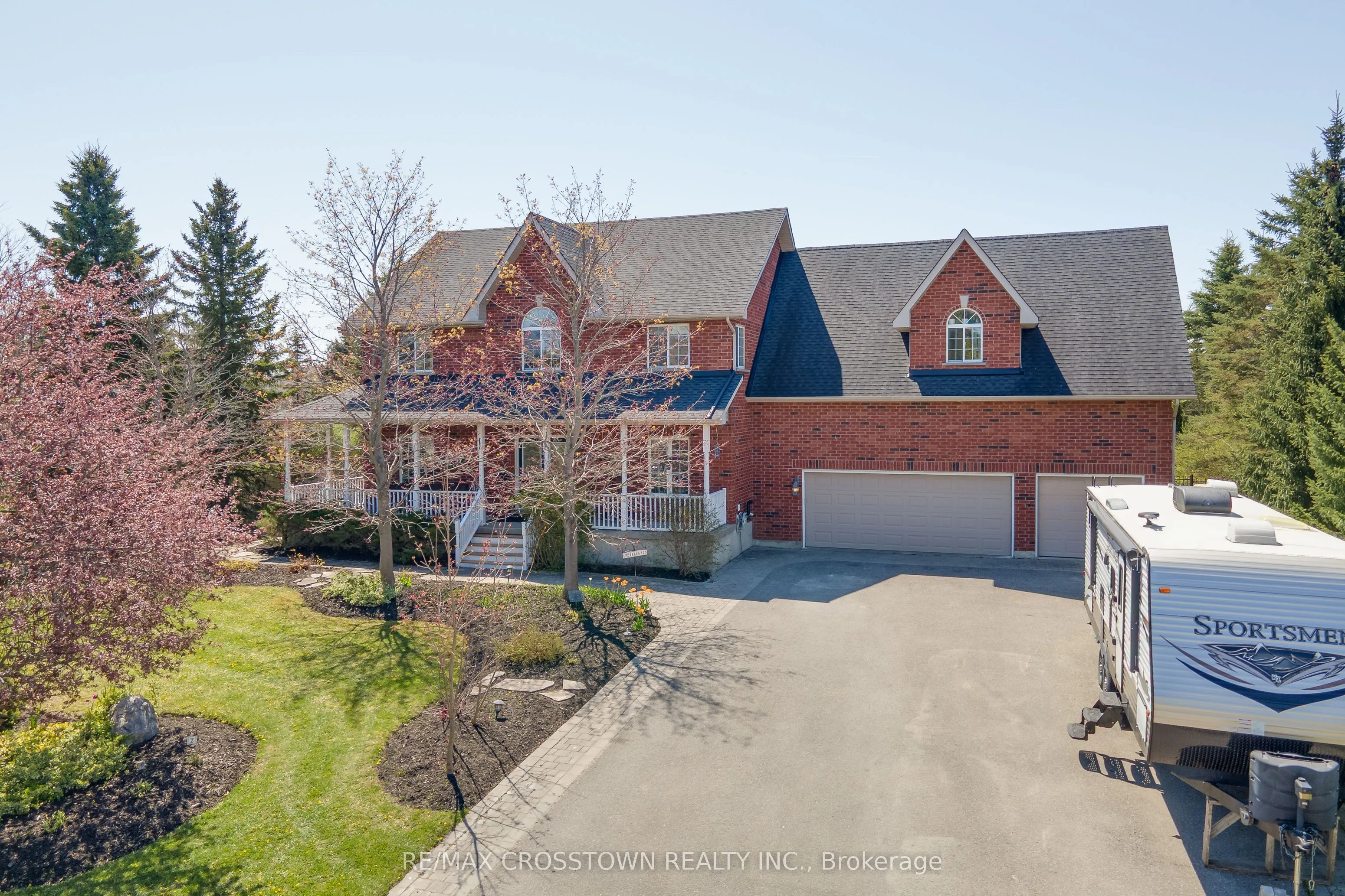 2 Evergreen Lane