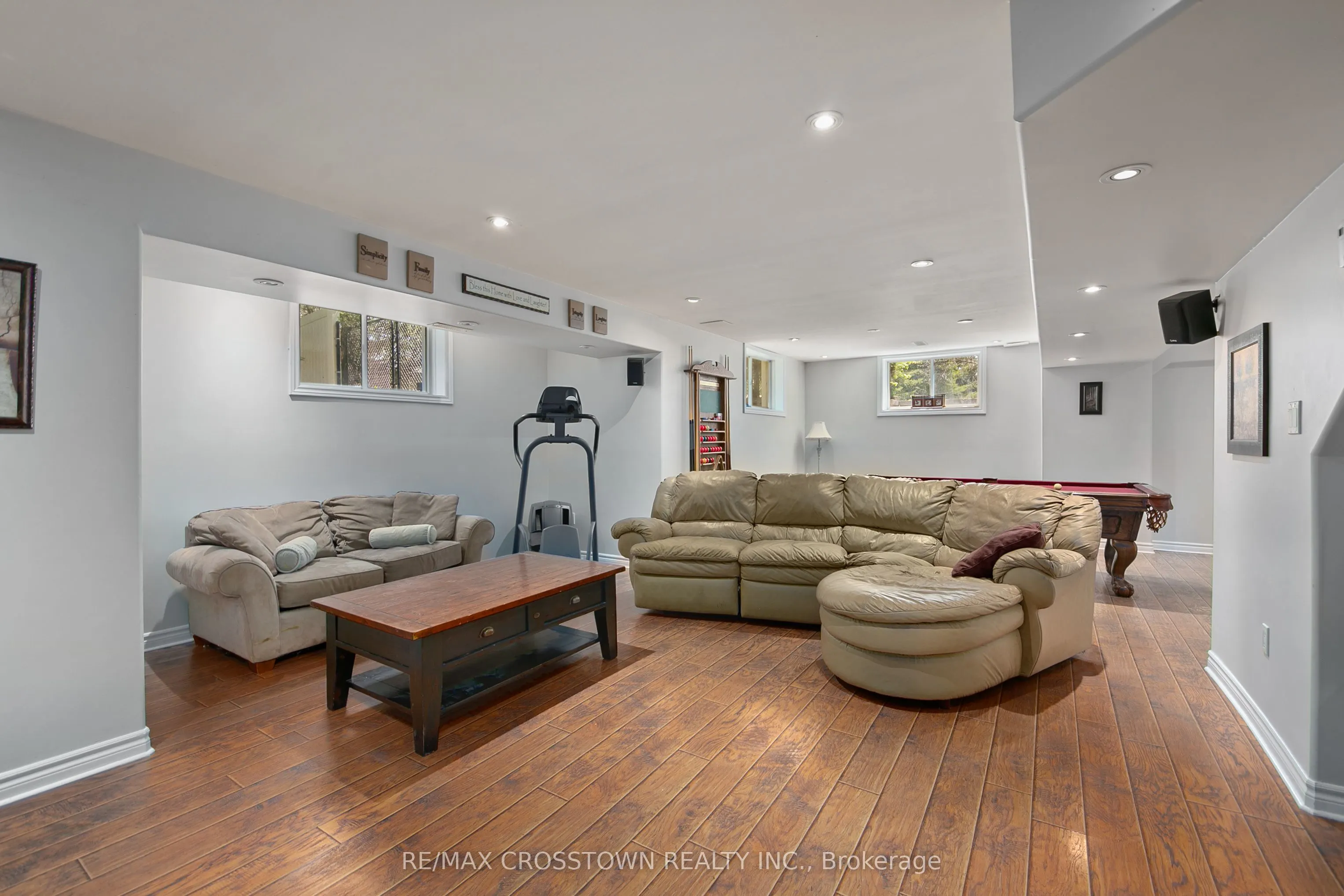 2 Evergreen Lane