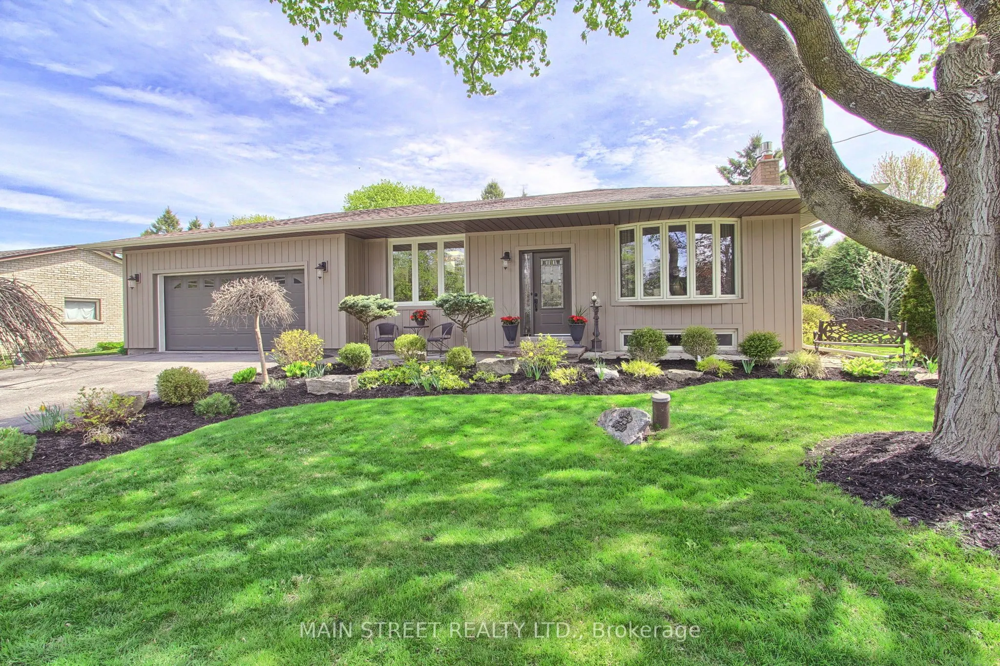 3839 Front Street
