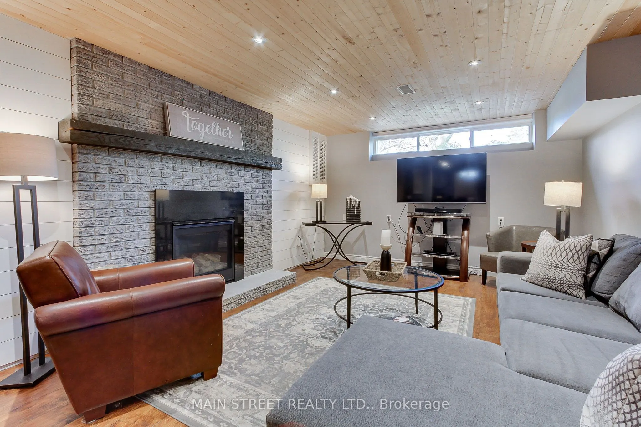 3839 Front Street