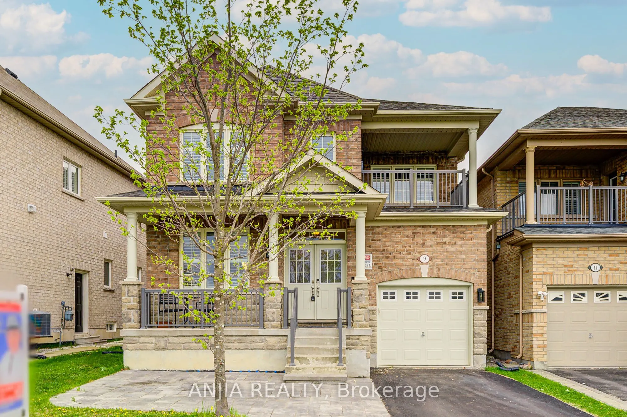 9 Desjardin Drive