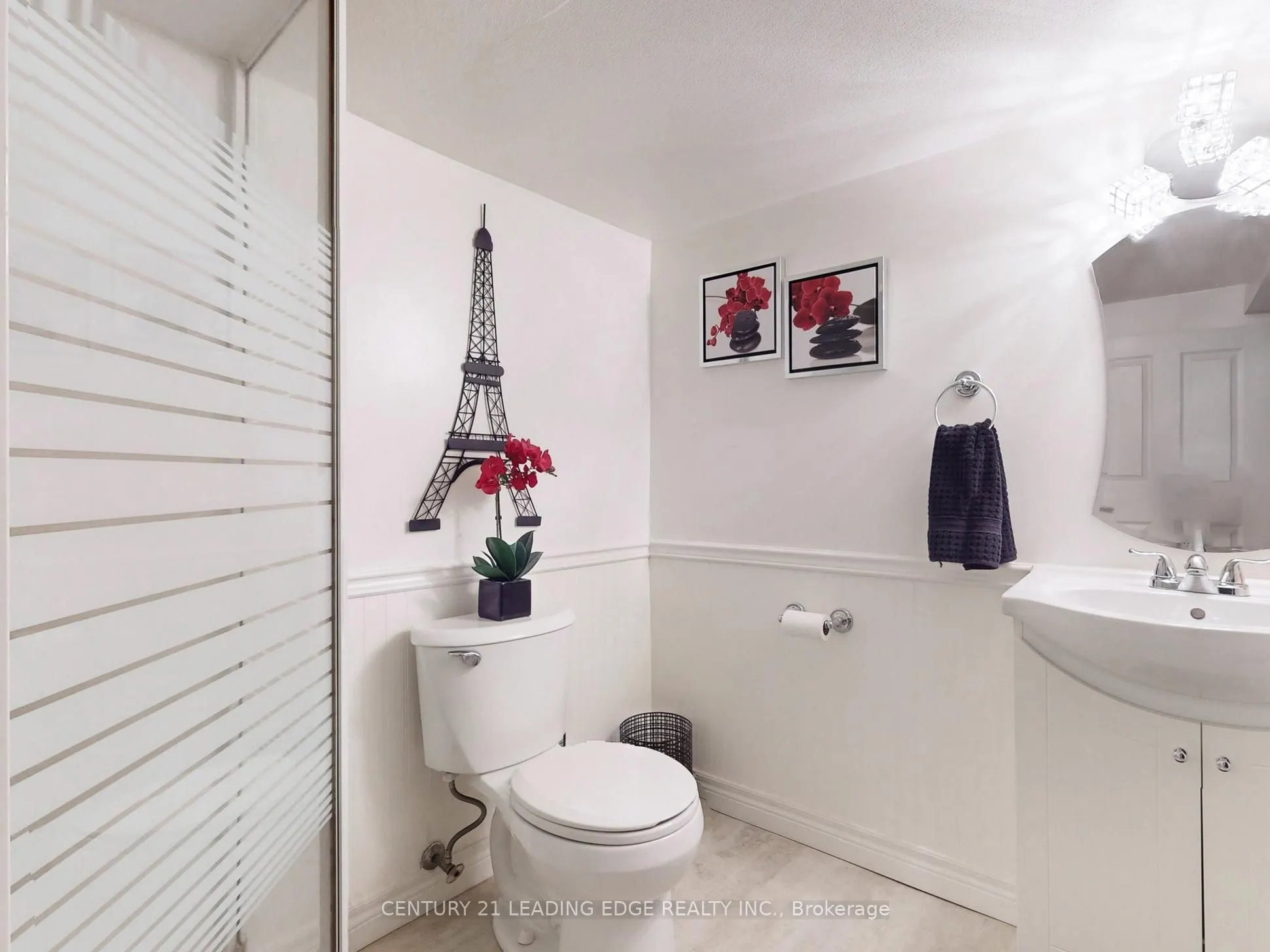 393 The Queensway S