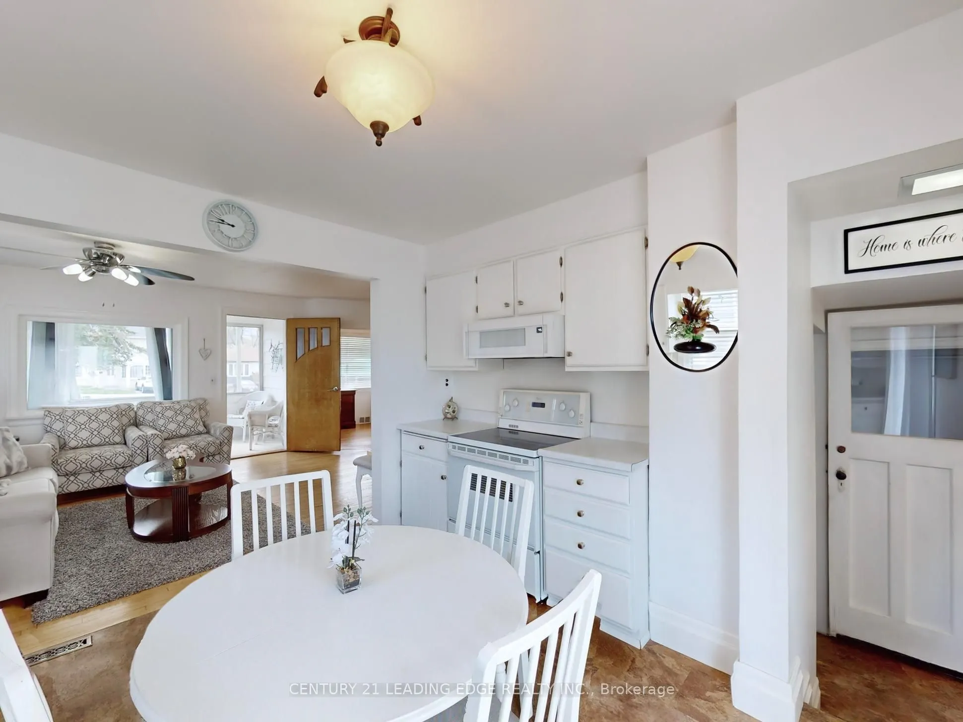 393 The Queensway S