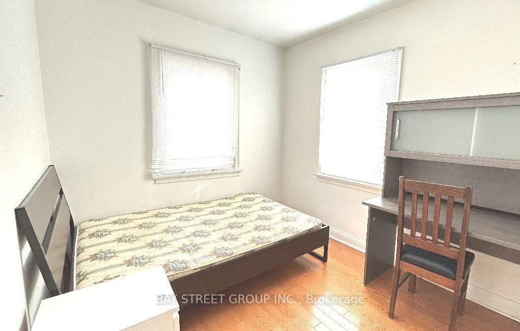 36 Grandview Avenue, #Ground