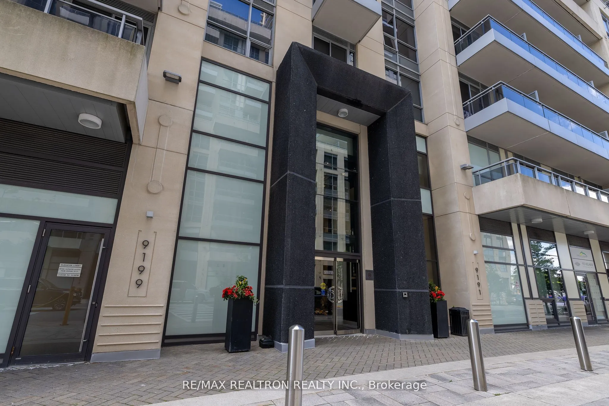 9199 Yonge Street, #SE617