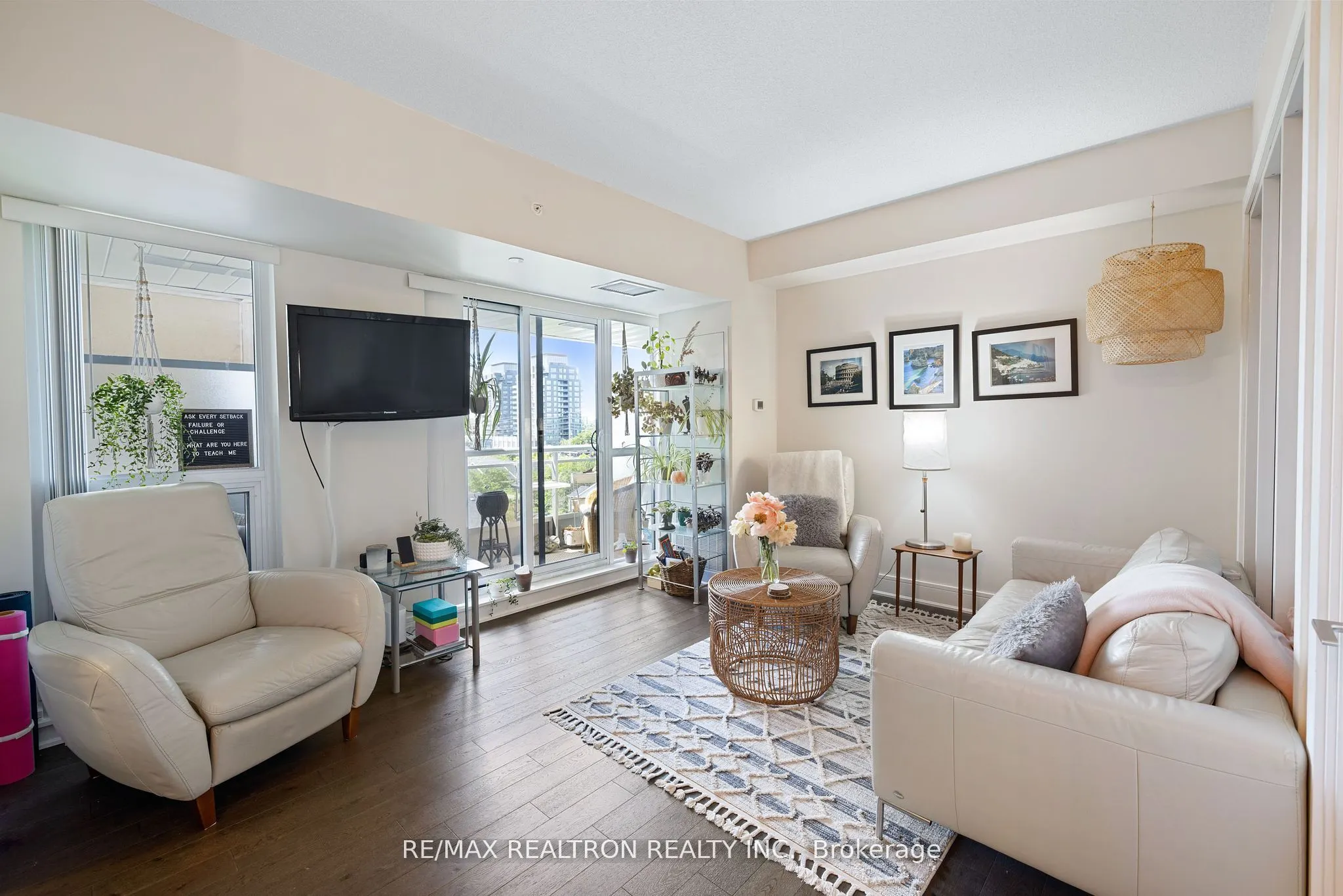 9199 Yonge Street, #SE617