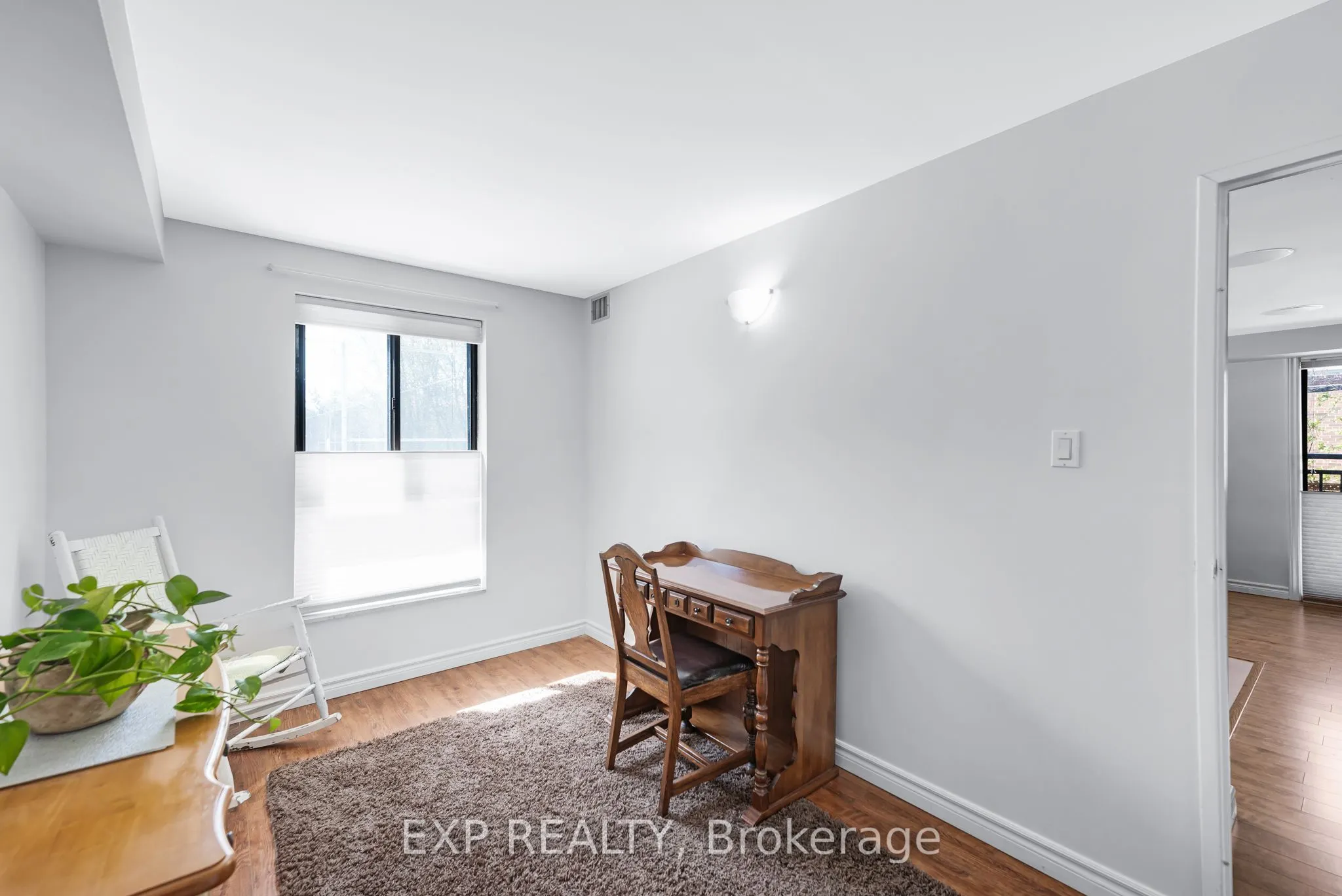 15390 Yonge Street, #104