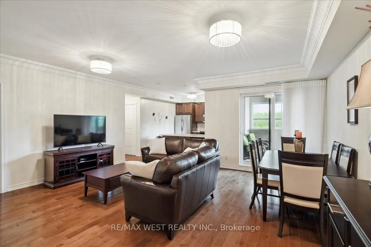 9255 Jane Street, #405