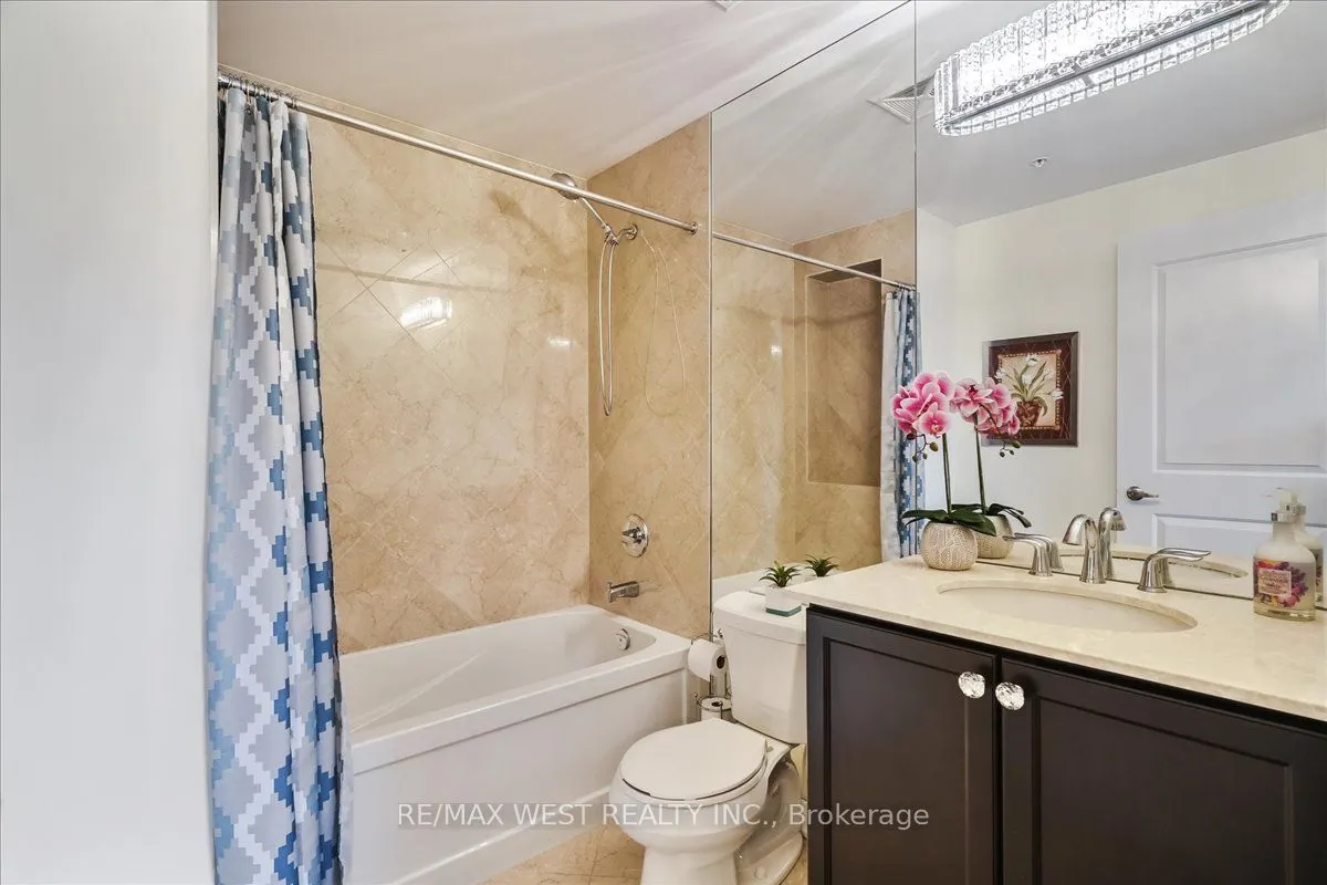 9255 Jane Street, #405