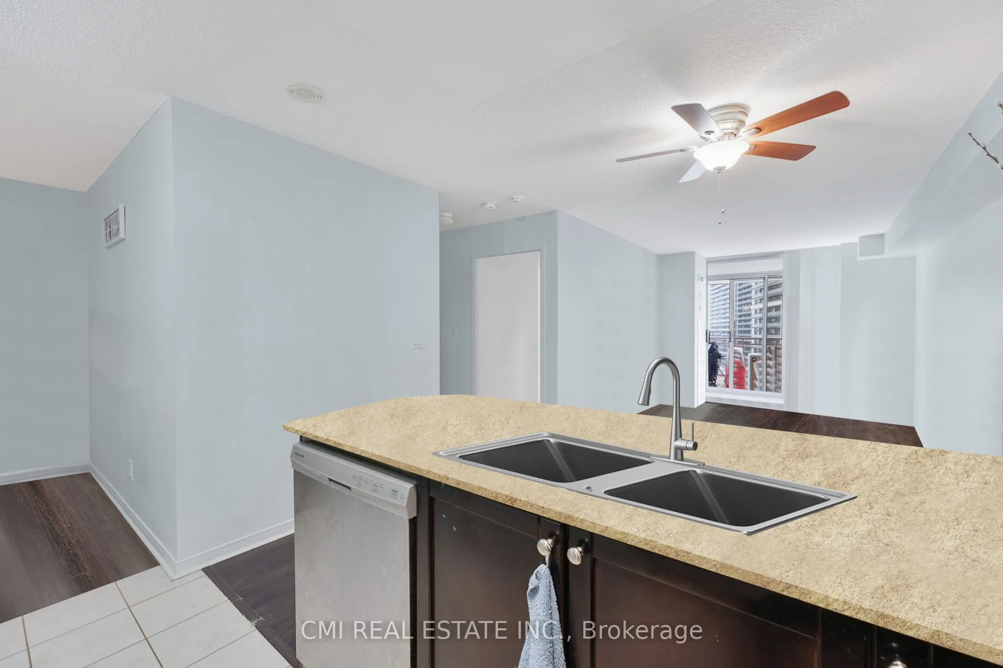 73 King William Crescent, #906