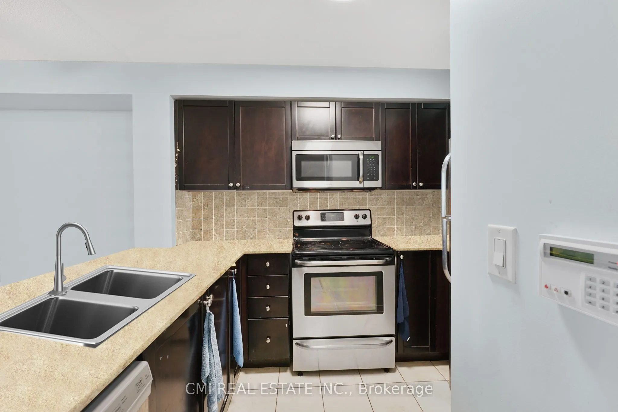 73 King William Crescent, #906