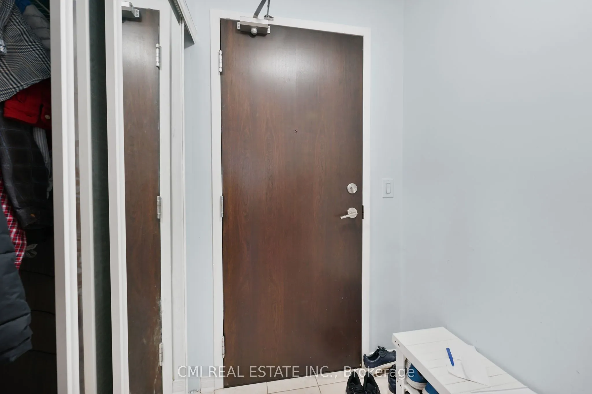 73 King William Crescent, #906