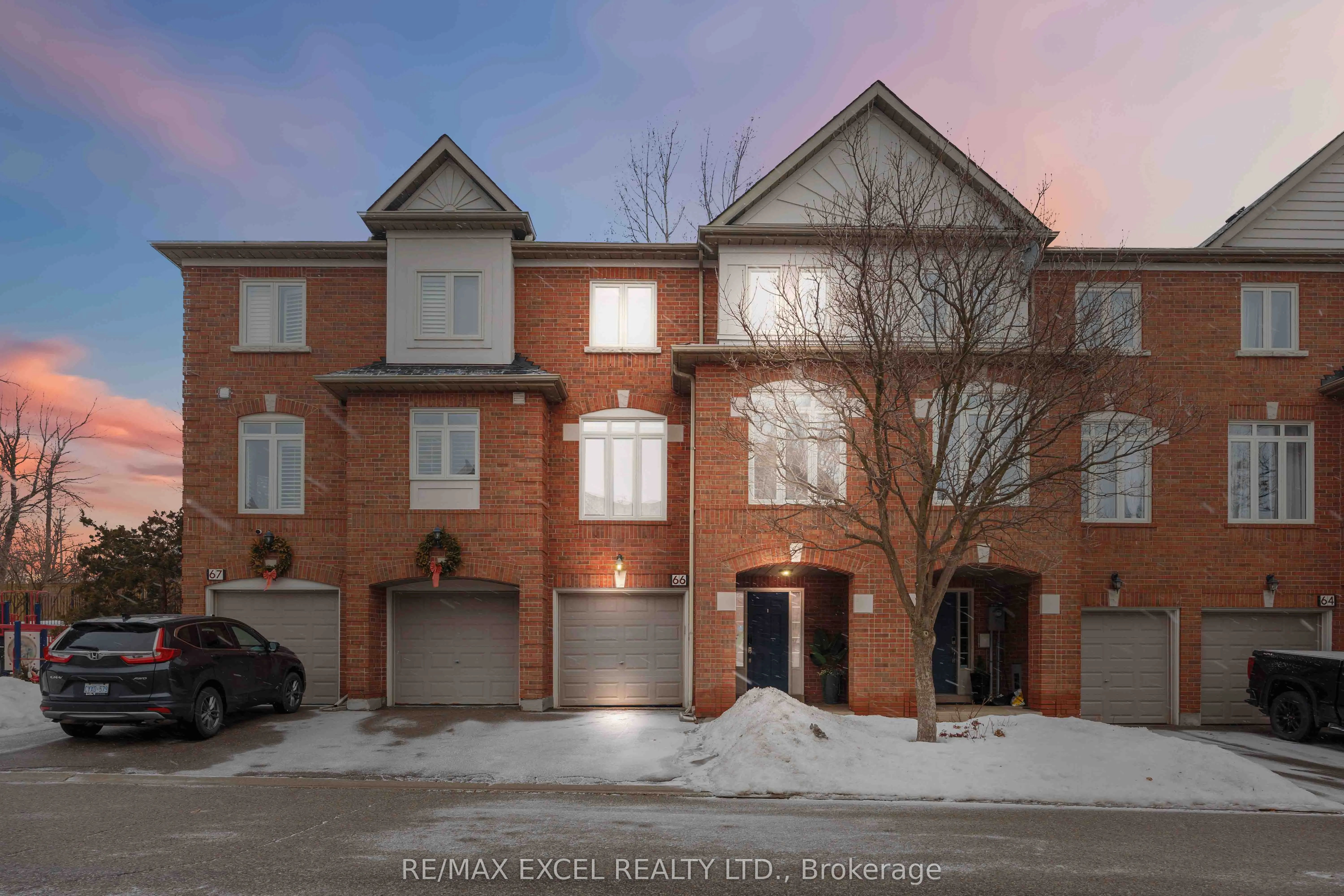 255 Shaftsbury Avenue, #66