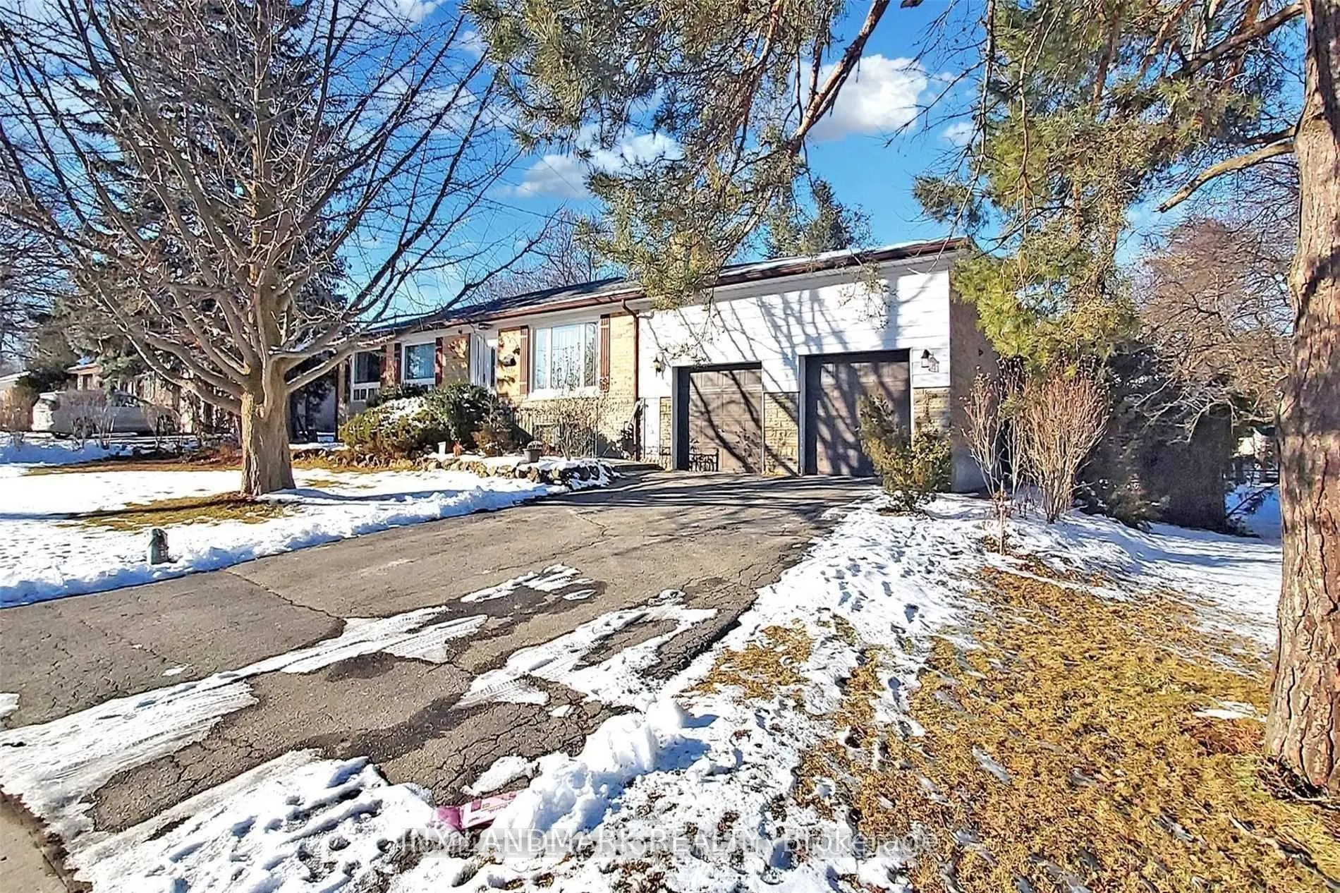 32 Kirk Drive