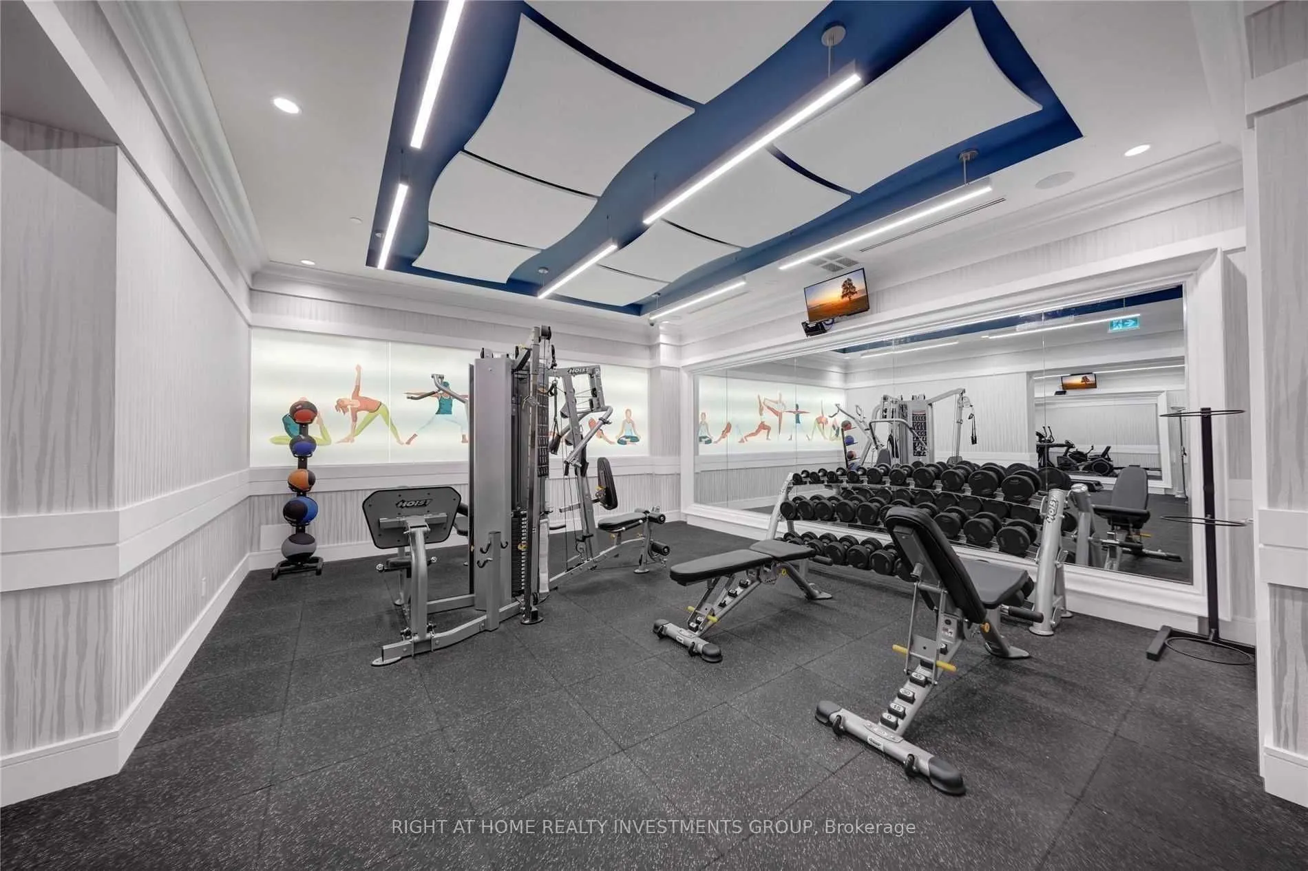 9075 Jane Street, #306