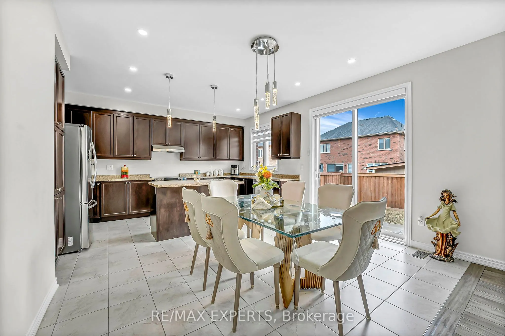 95 Selby Crescent