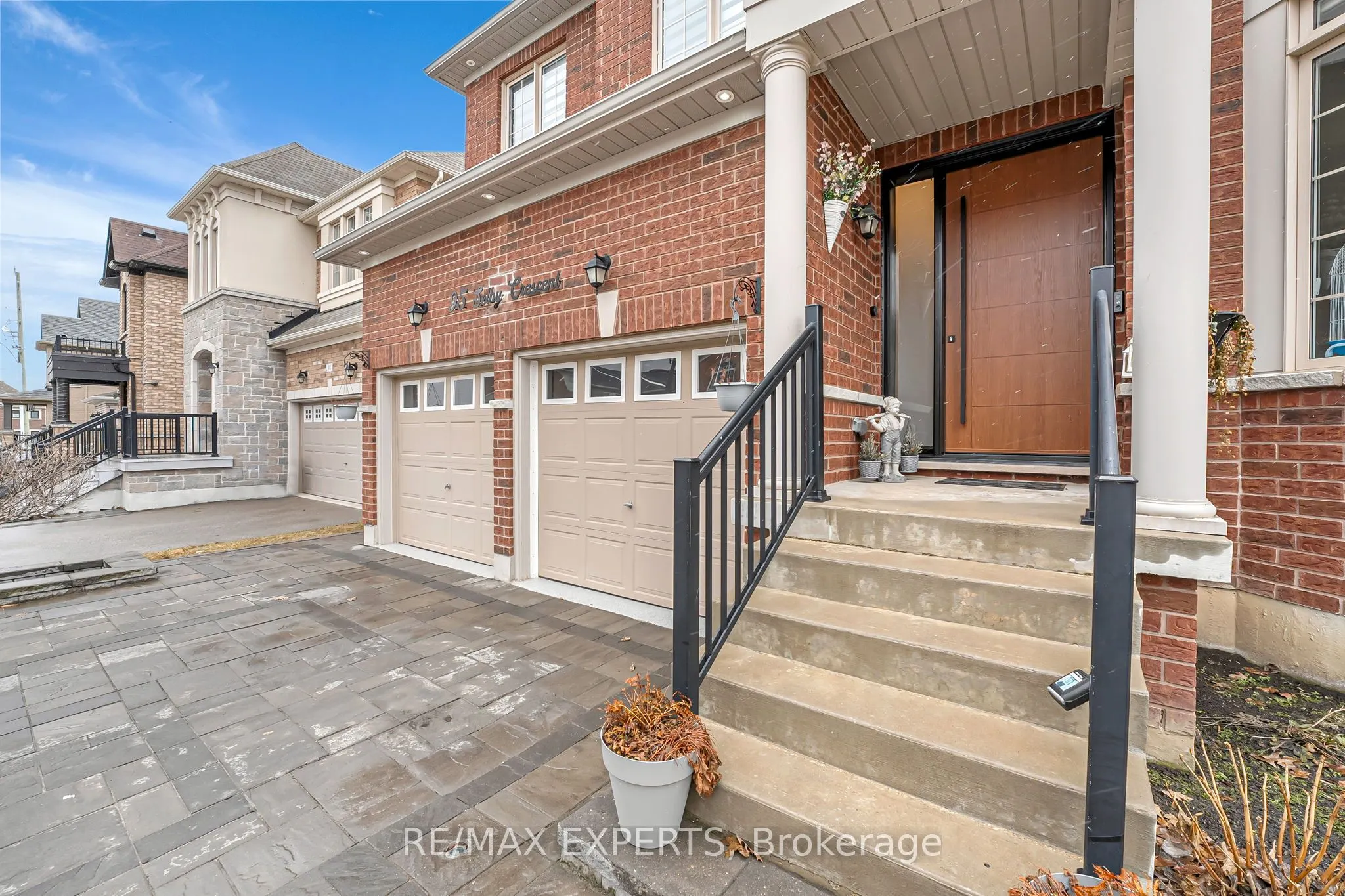 95 Selby Crescent