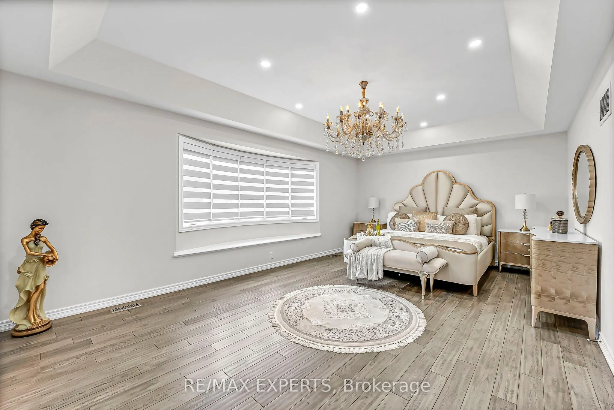 95 Selby Crescent