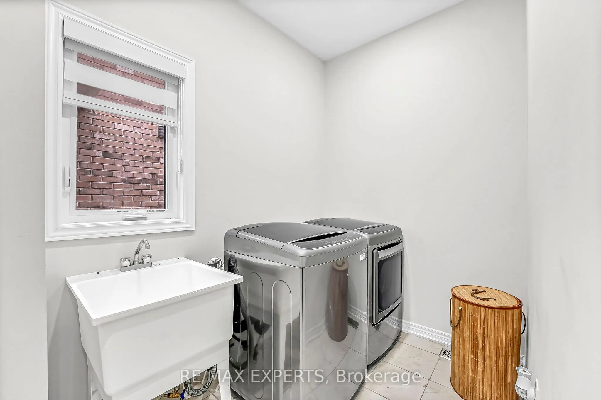95 Selby Crescent