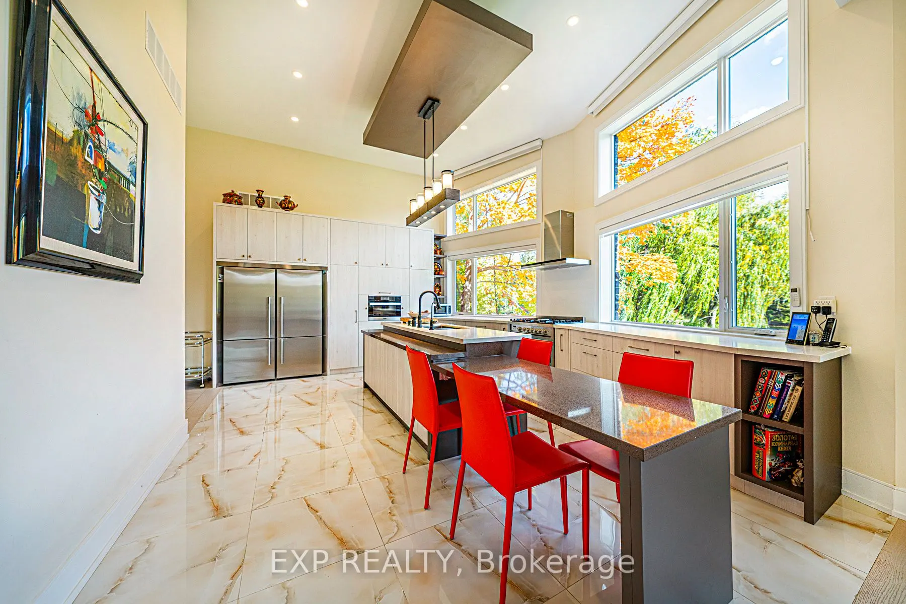 5 Birch Knoll Road