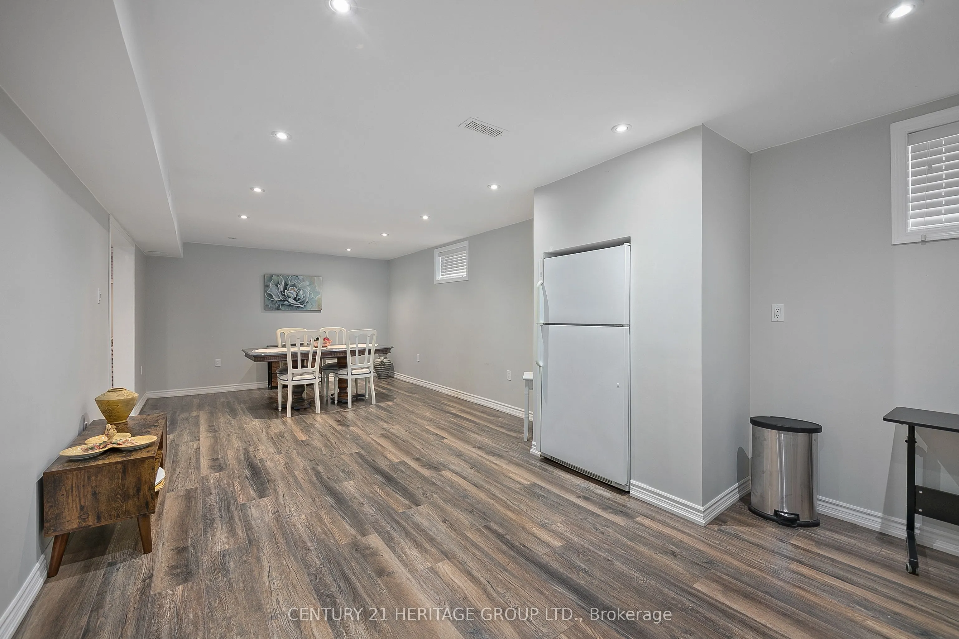 88 Wyman Crescent