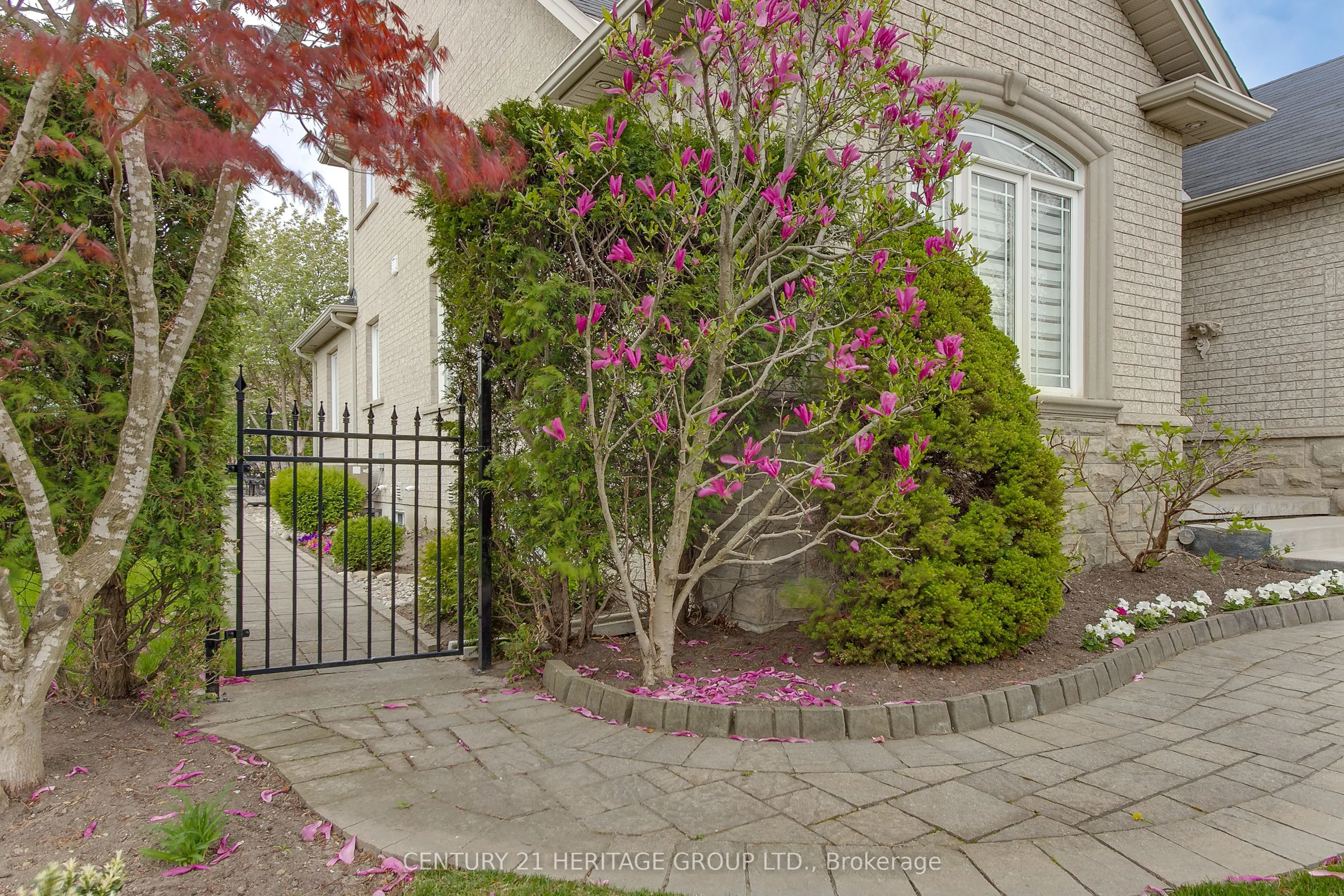 88 Wyman Crescent