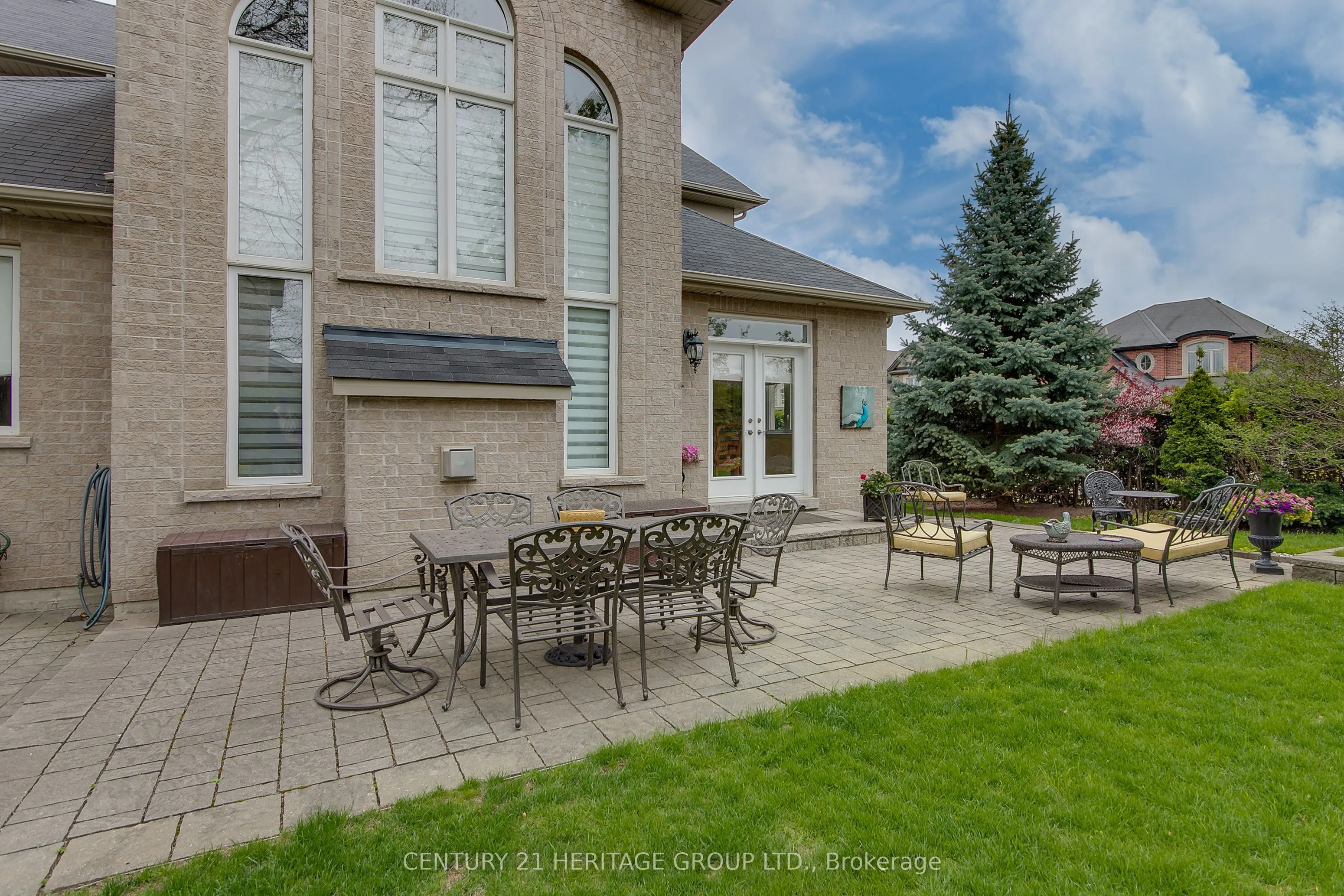 88 Wyman Crescent