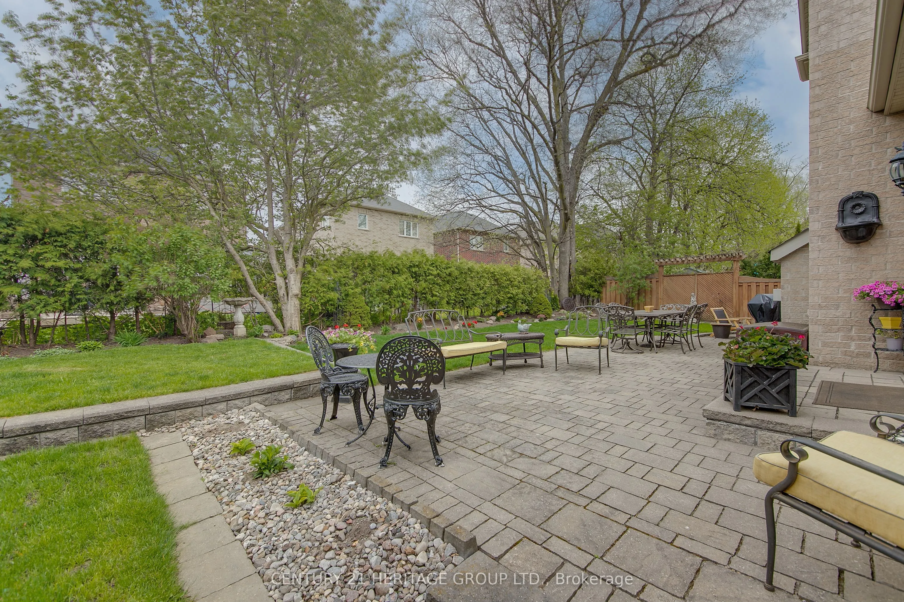 88 Wyman Crescent