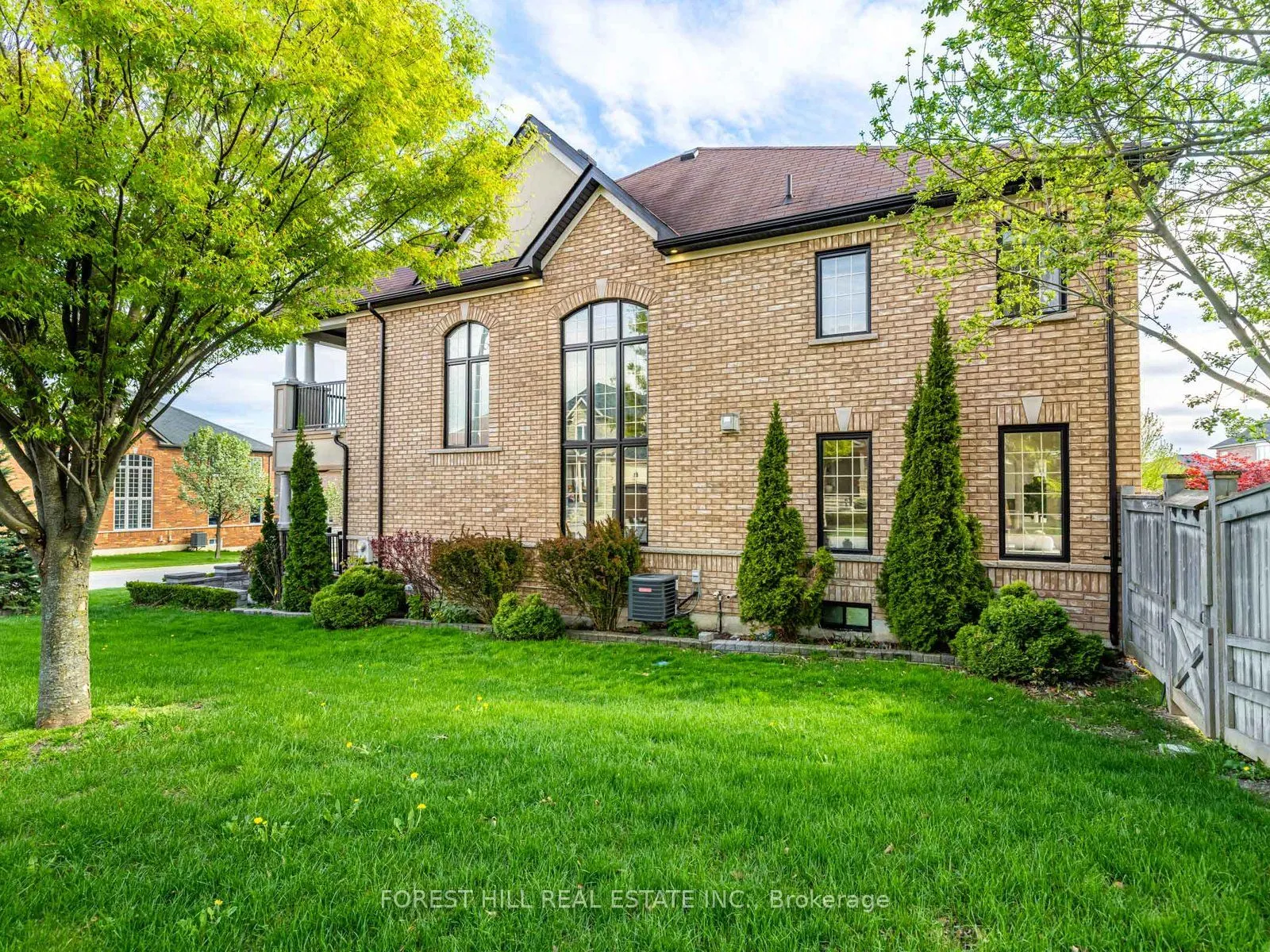 36 Zoran Lane