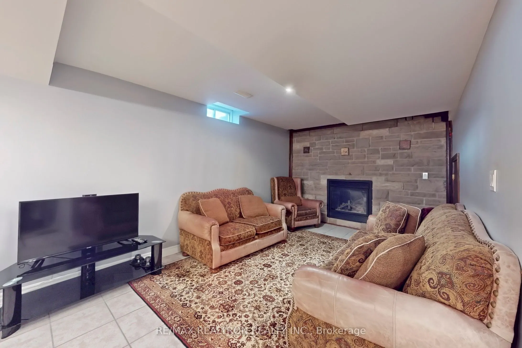 9 Mendocino Drive