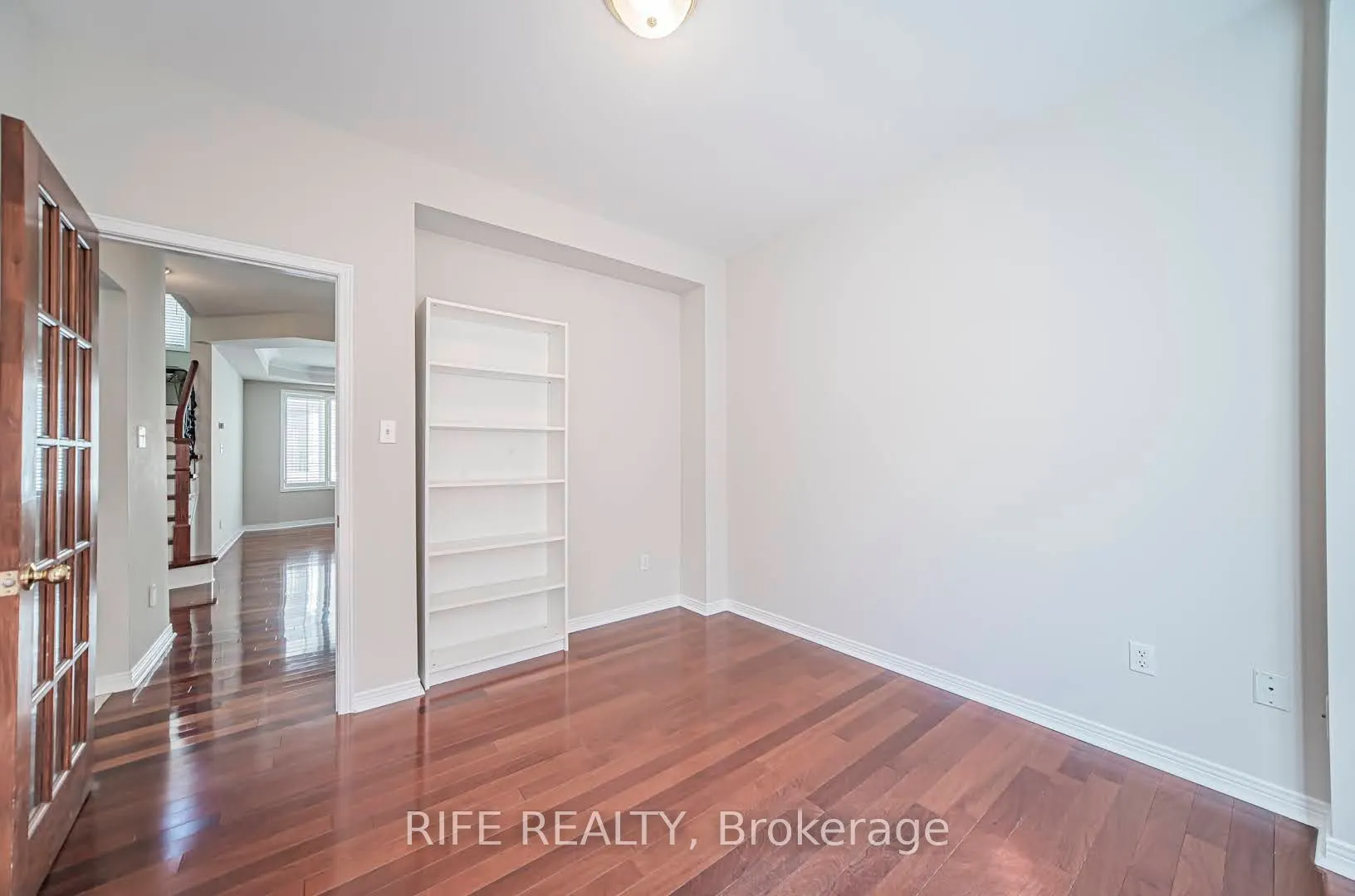 37 Burndenford Crescent