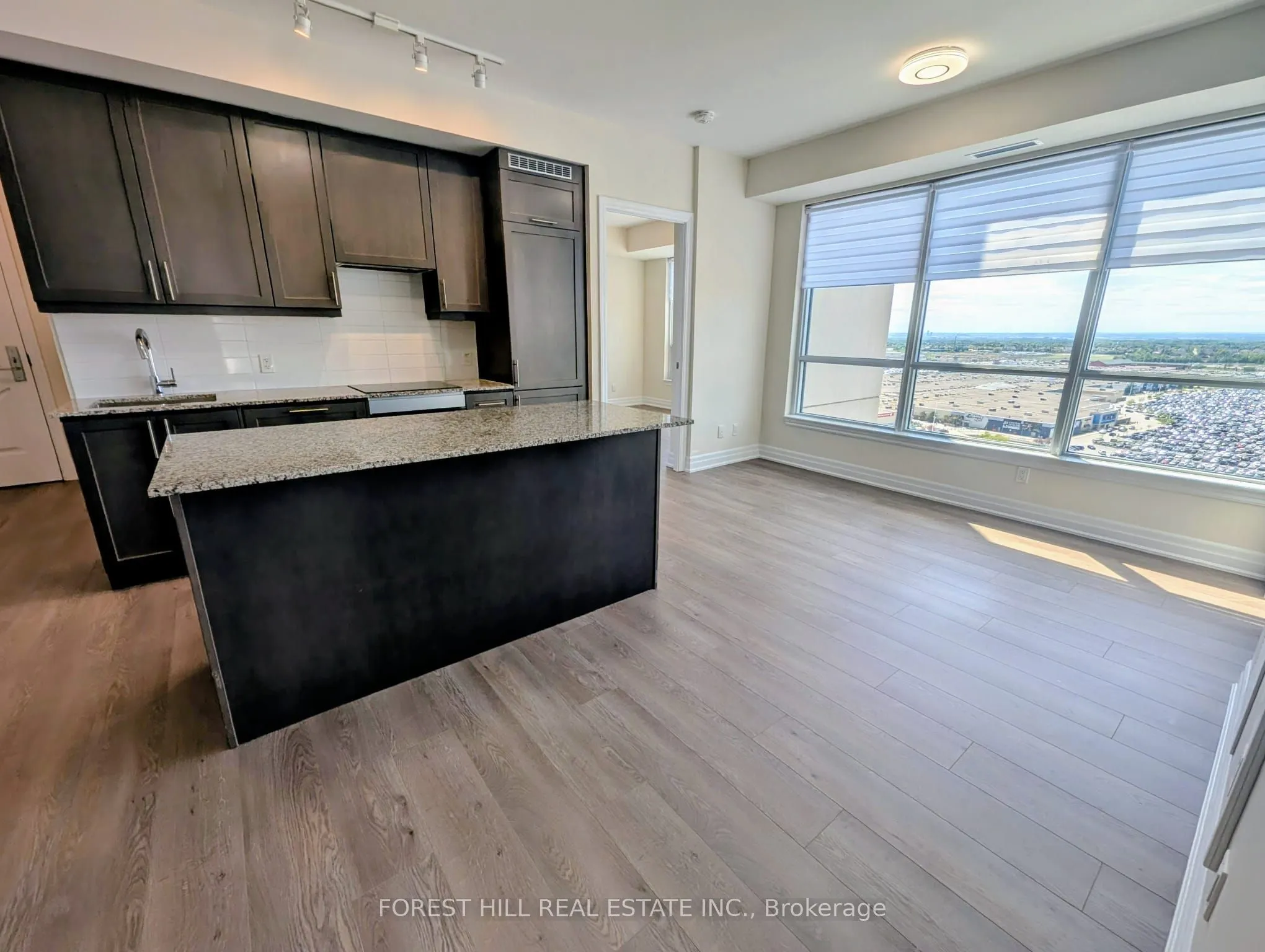 9075 Jane Street #1909