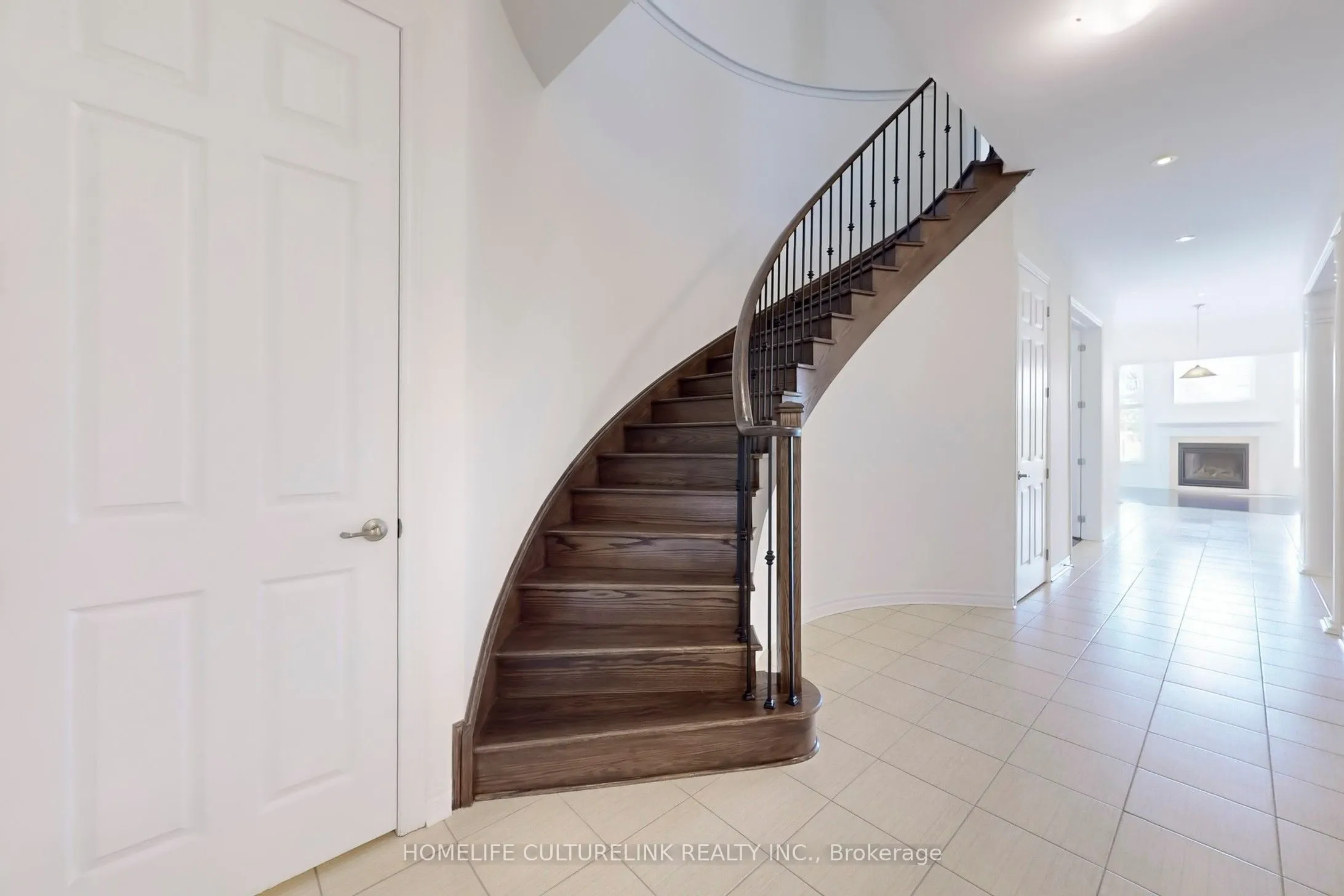 91 Chaiwood Court