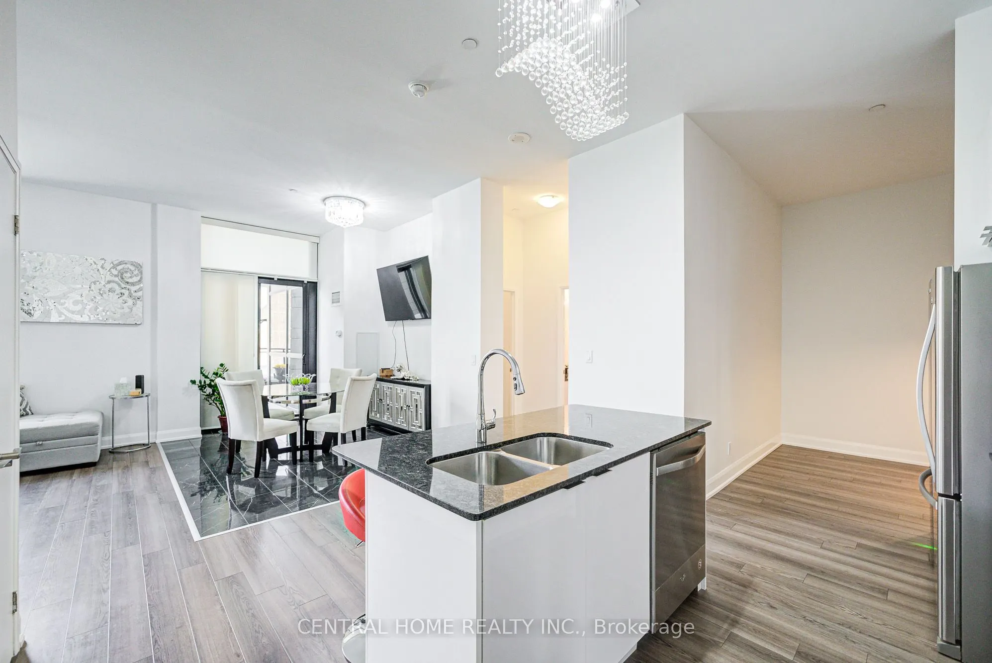 2910 Highway 7 Road, #210