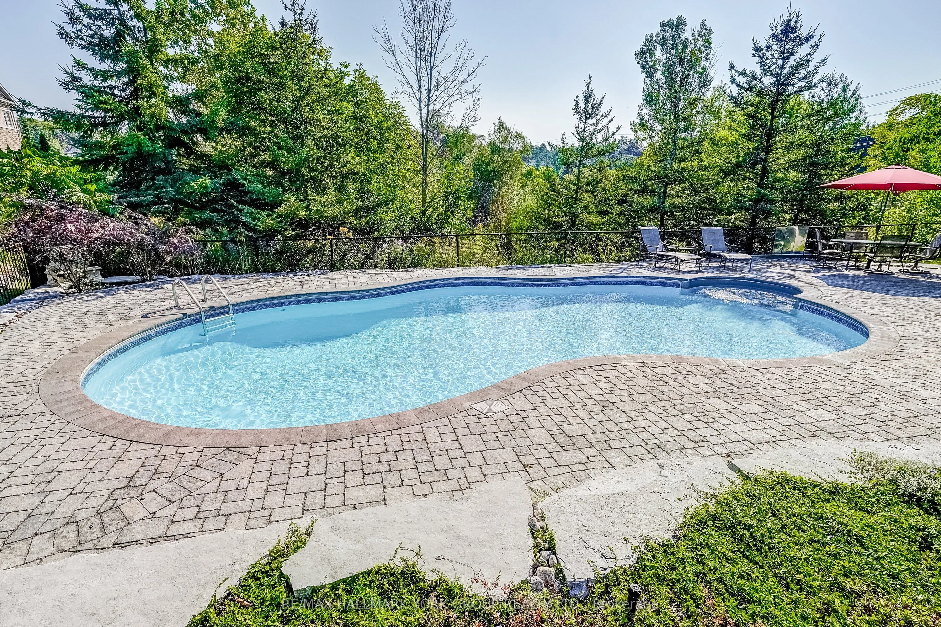 17 Duncton Wood Crescent