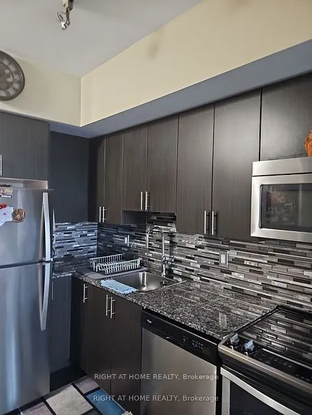 7900 Bathurst Street #714