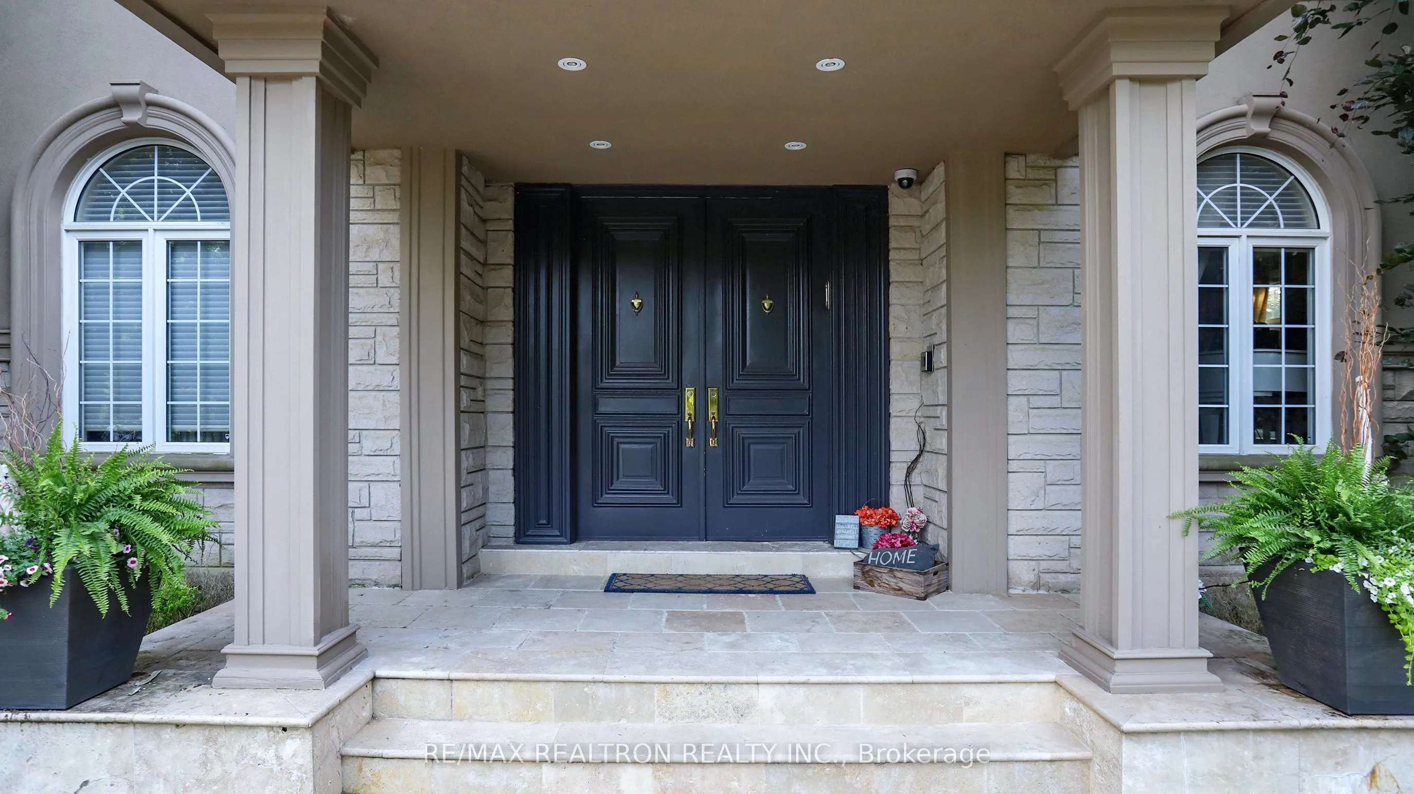 161 Renaissance Court