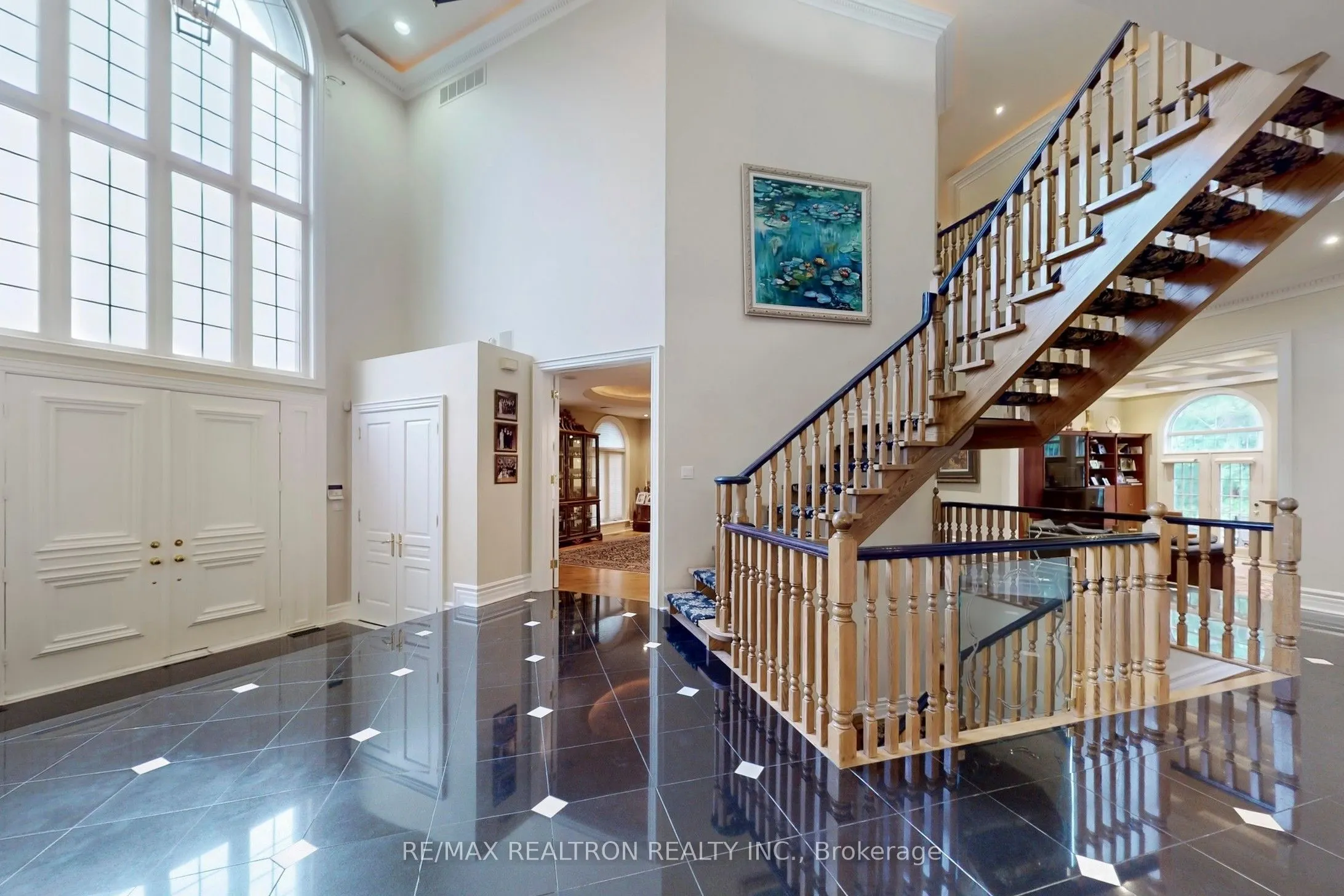 161 Renaissance Court