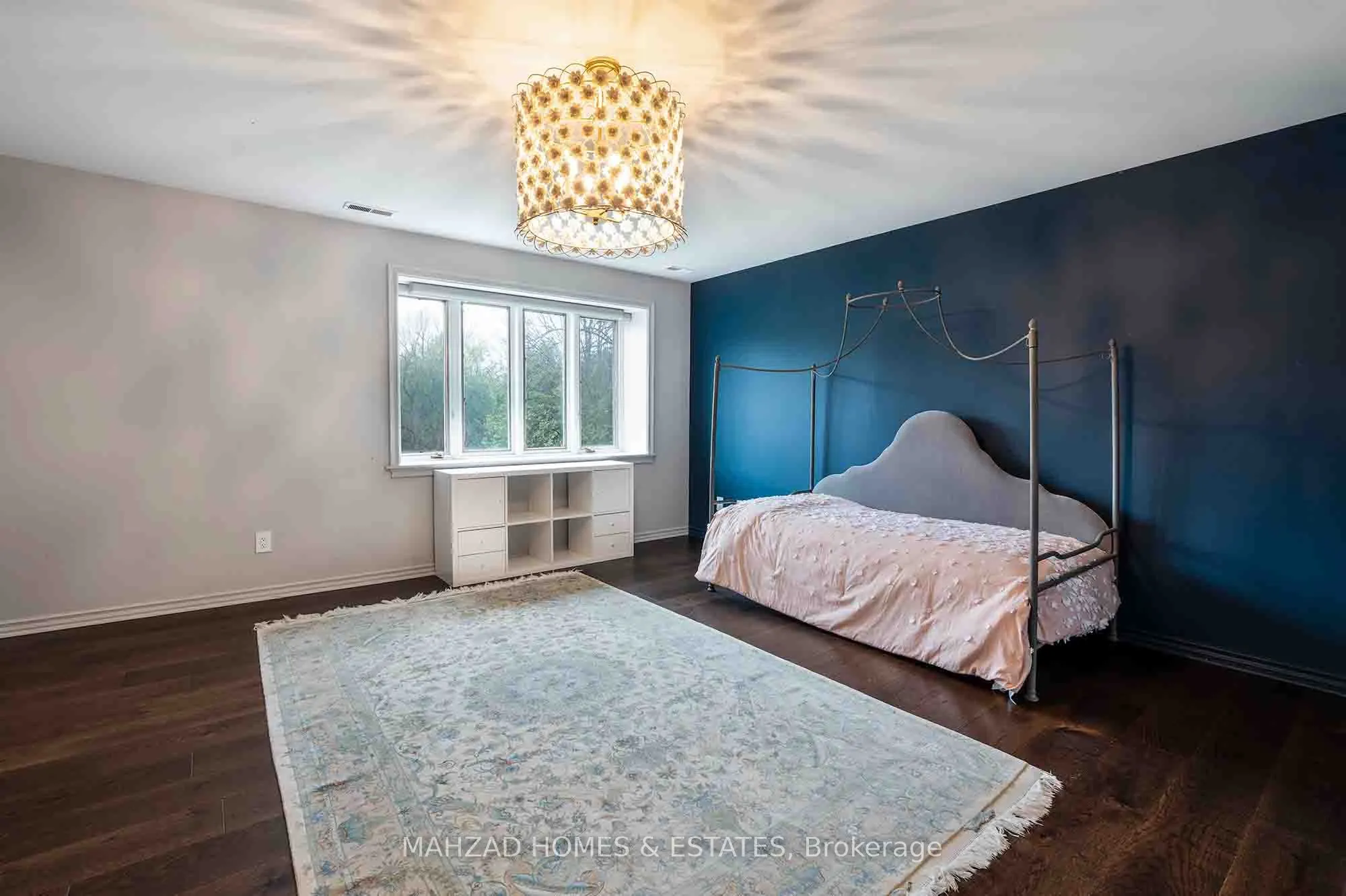 32 Maryvale Crescent
