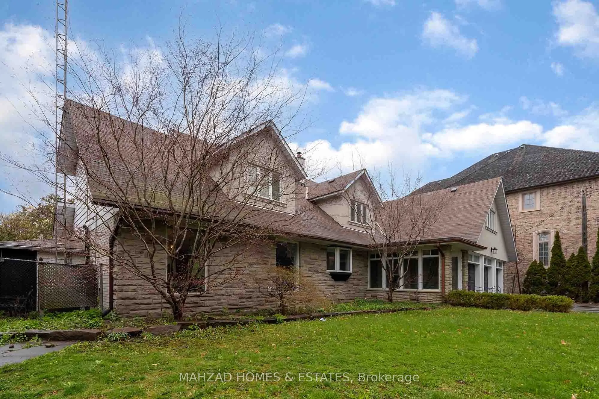 32 Maryvale Crescent