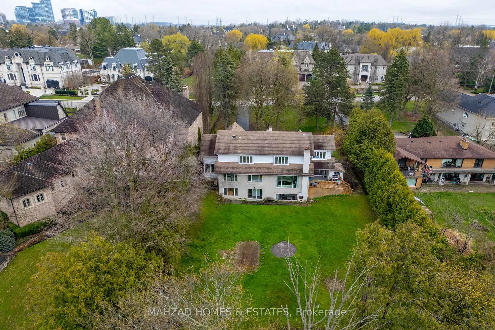 32 Maryvale Crescent