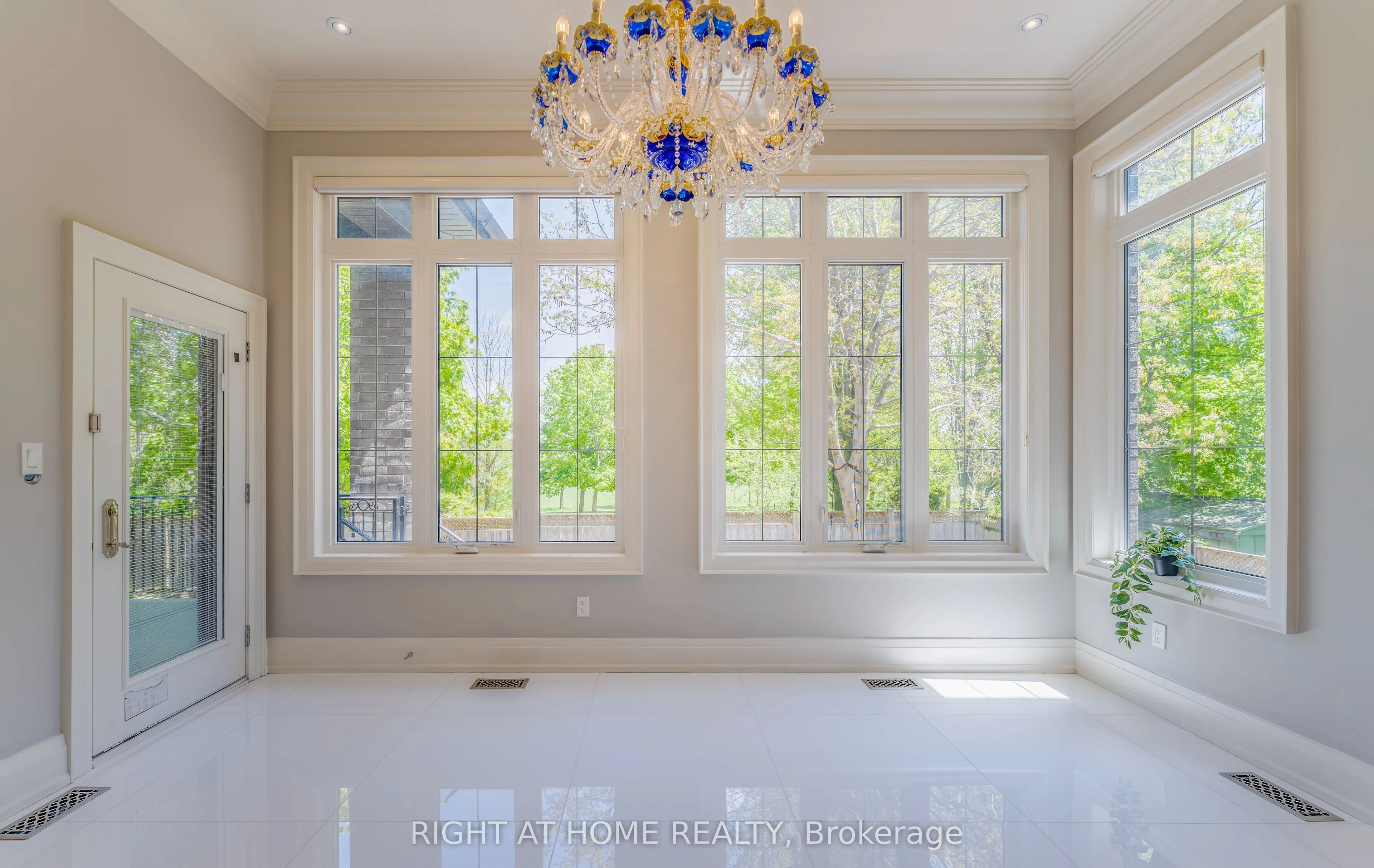 3 Claridge Drive